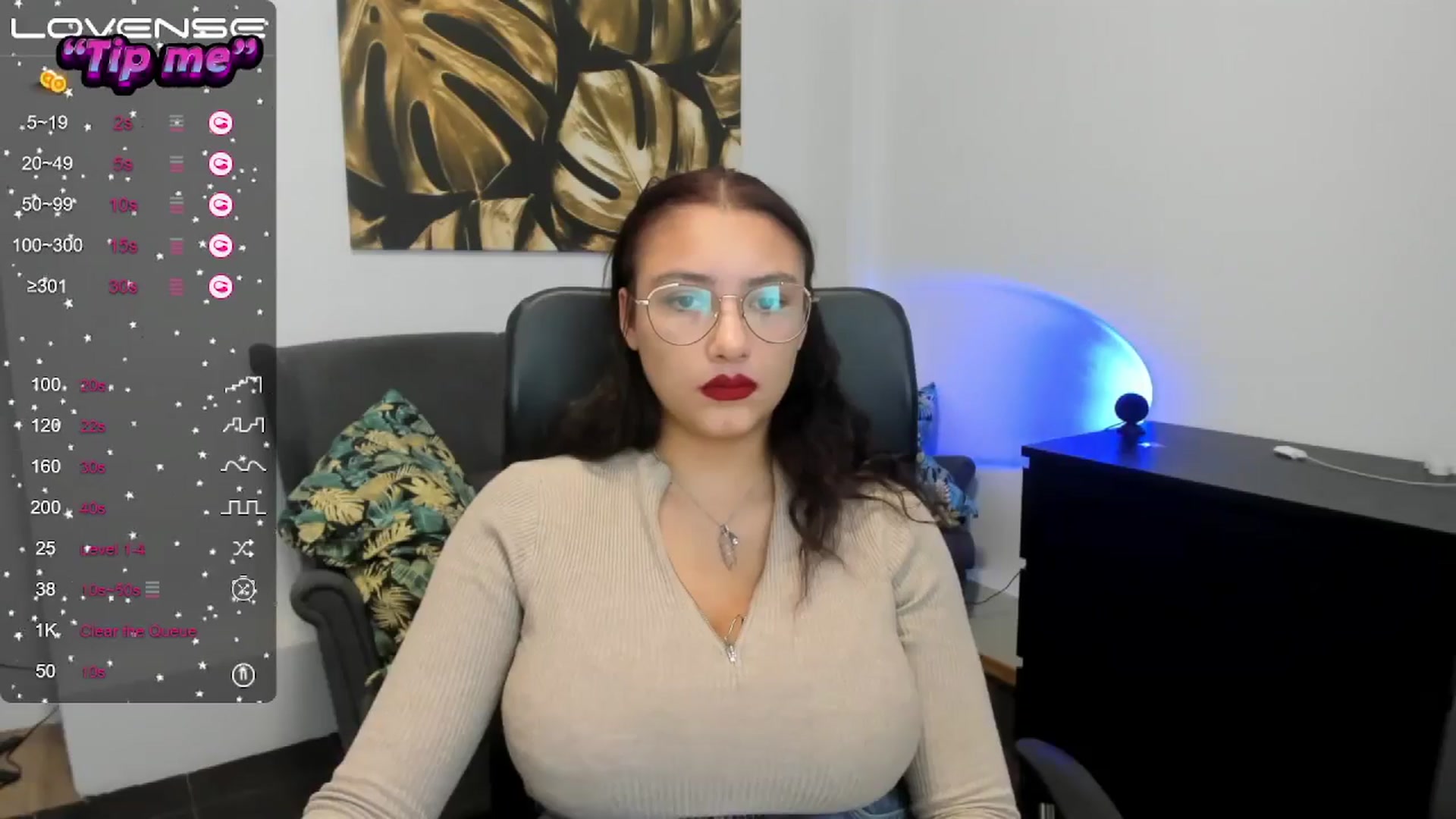 Gallery image thumbnail from SunfLowerr's myfreecams stream on, 10/18/2024, 19:56 image 12 of 20