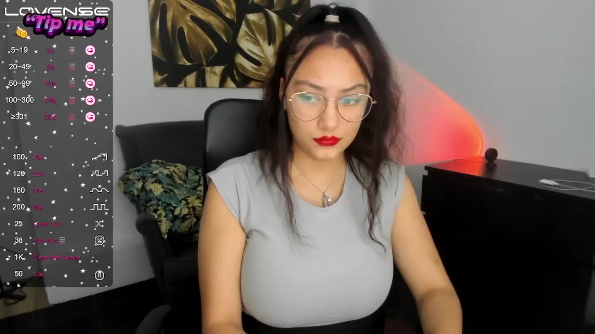 Gallery image thumbnail from SunfLowerr's myfreecams stream on, 10/19/2024, 13:30 image 15 of 20