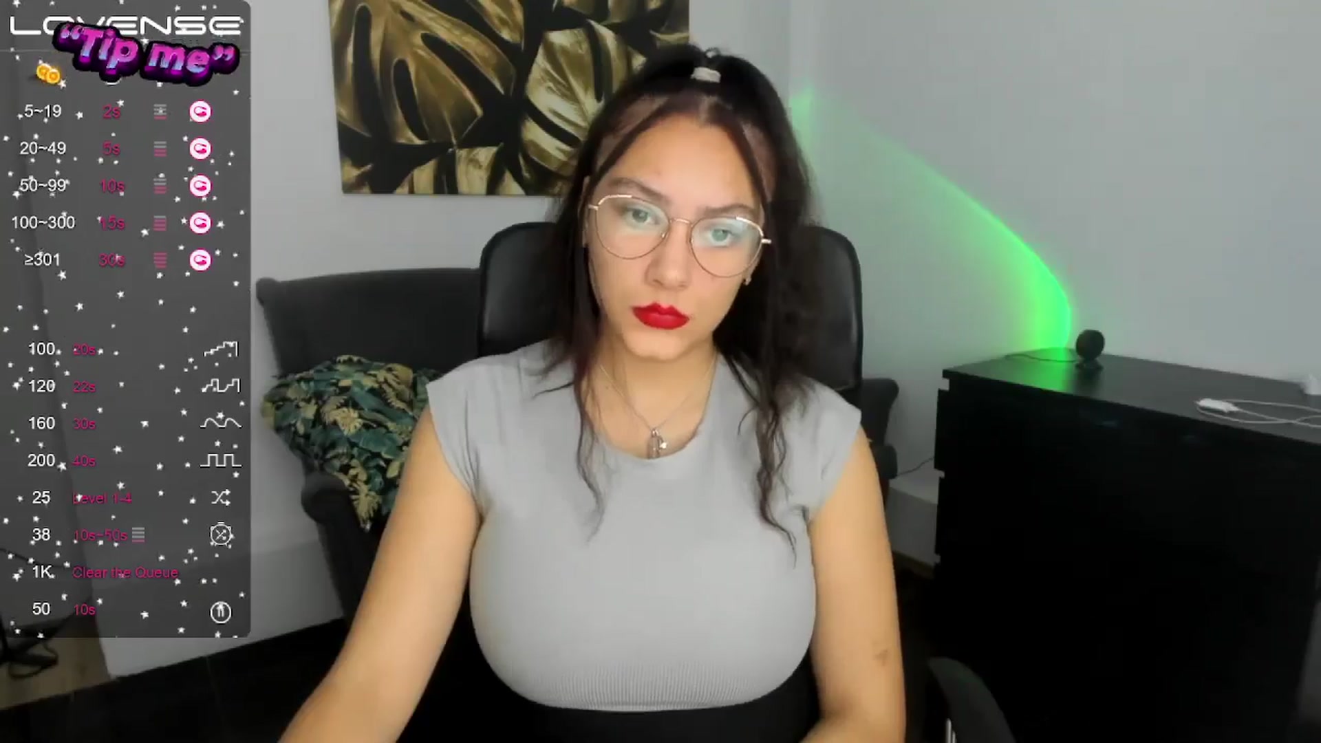 Gallery image thumbnail from SunfLowerr's myfreecams stream on, 10/19/2024, 13:30 image 10 of 20