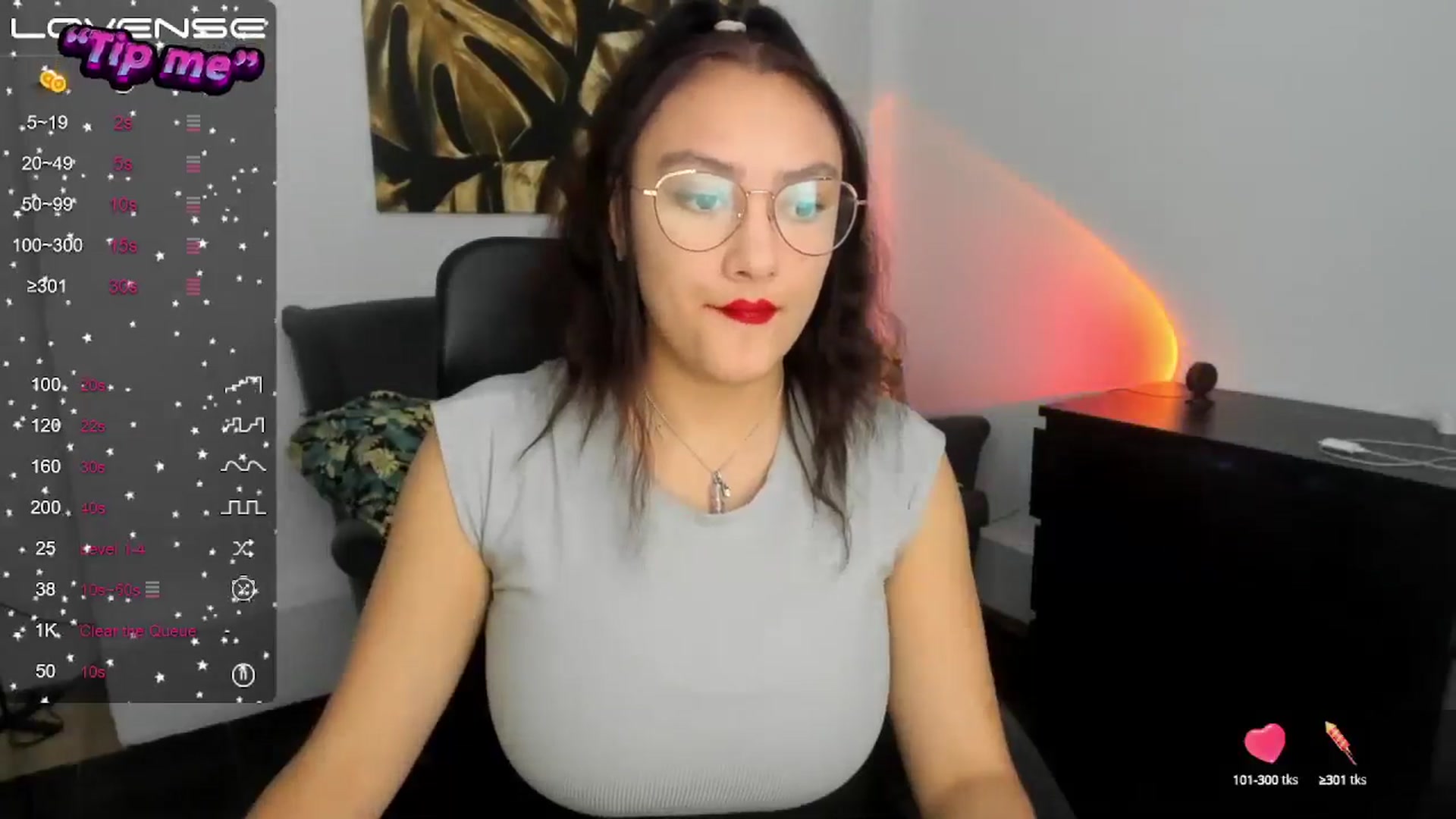 Gallery image thumbnail from SunfLowerr's myfreecams stream on, 10/19/2024, 14:11 image 7 of 20