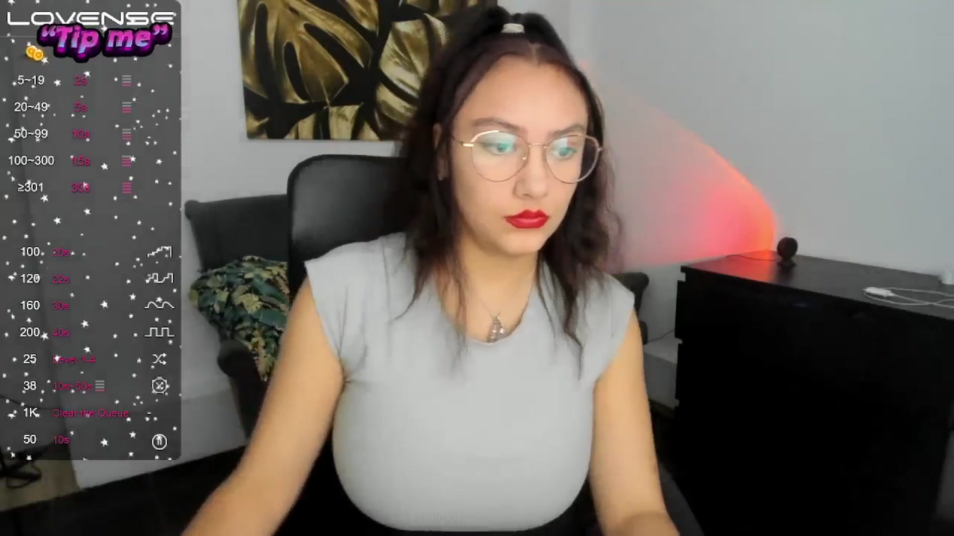 Gallery image thumbnail from SunfLowerr's myfreecams stream on, 10/19/2024, 14:11 image 8 of 20