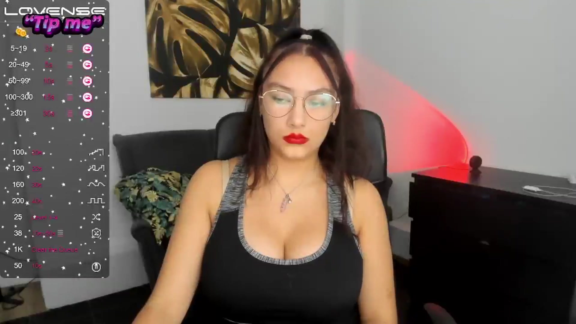 Gallery image thumbnail from SunfLowerr's myfreecams stream on, 10/19/2024, 15:53 image 12 of 20