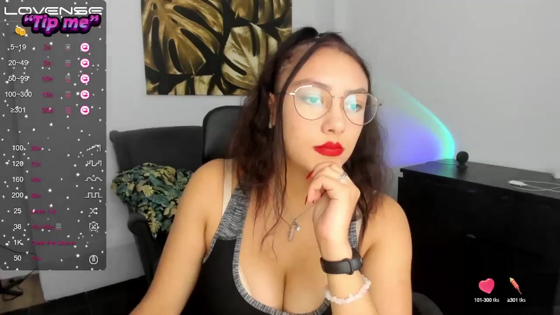 Gallery image thumbnail from SunfLowerr's myfreecams stream on, 10/19/2024, 15:53 image 5 of 20