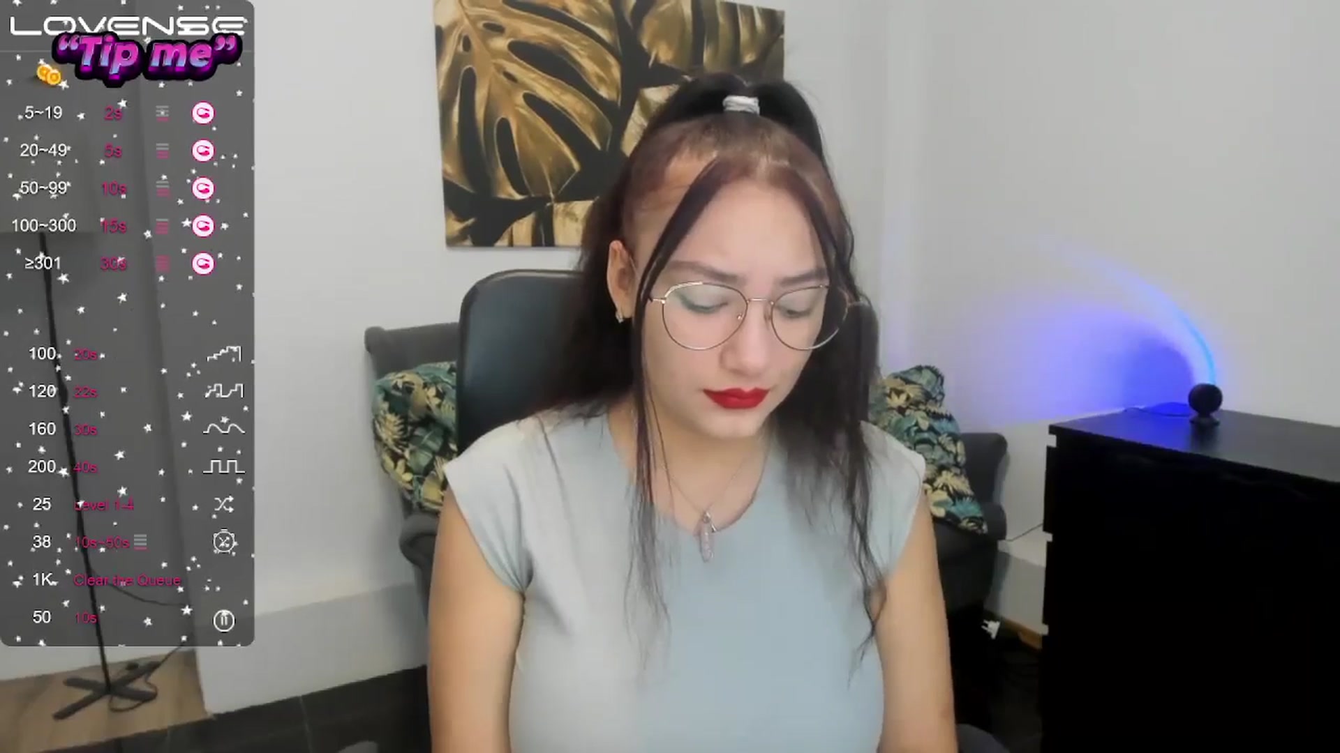 Gallery image thumbnail from SunfLowerr's myfreecams stream on, 10/20/2024, 13:19 image 9 of 20