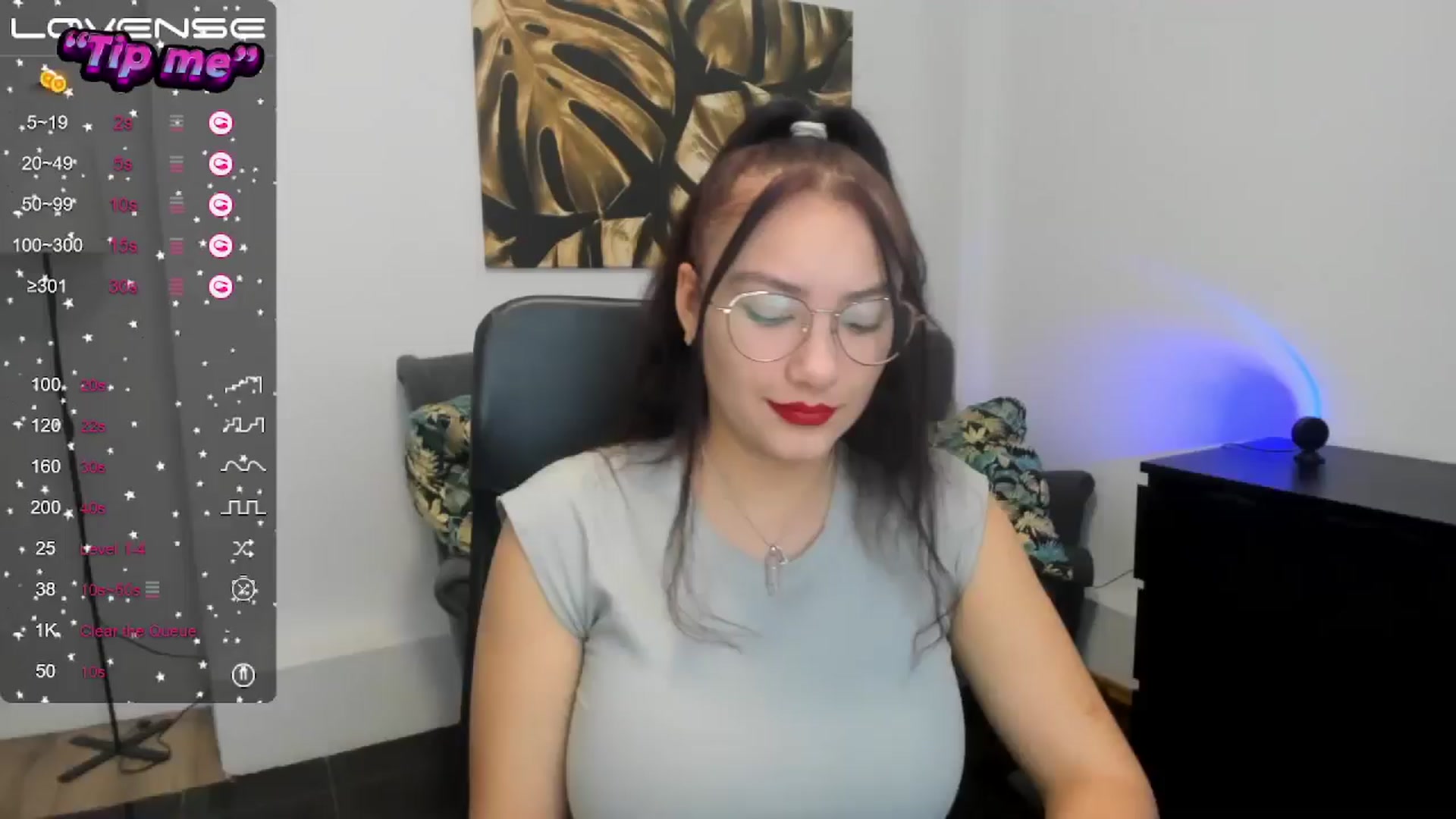 Gallery image thumbnail from SunfLowerr's myfreecams stream on, 10/20/2024, 13:19 image 12 of 20