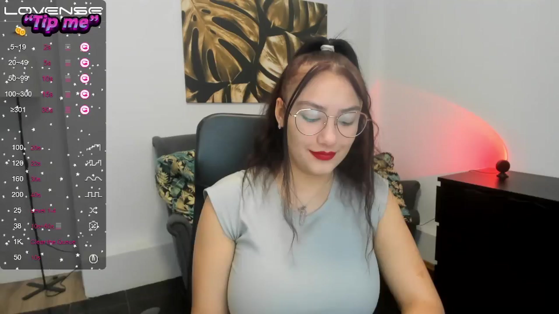 Gallery image thumbnail from SunfLowerr's myfreecams stream on, 10/20/2024, 13:19 image 1 of 20