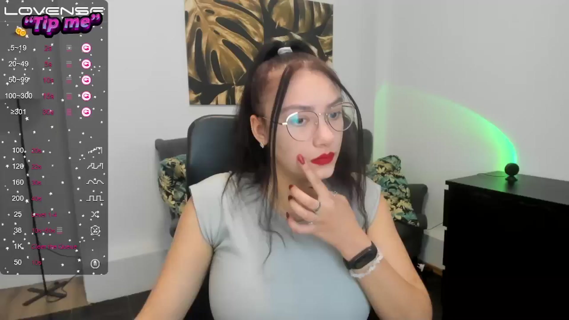 Gallery image thumbnail from SunfLowerr's myfreecams stream on, 10/20/2024, 13:19 image 3 of 20
