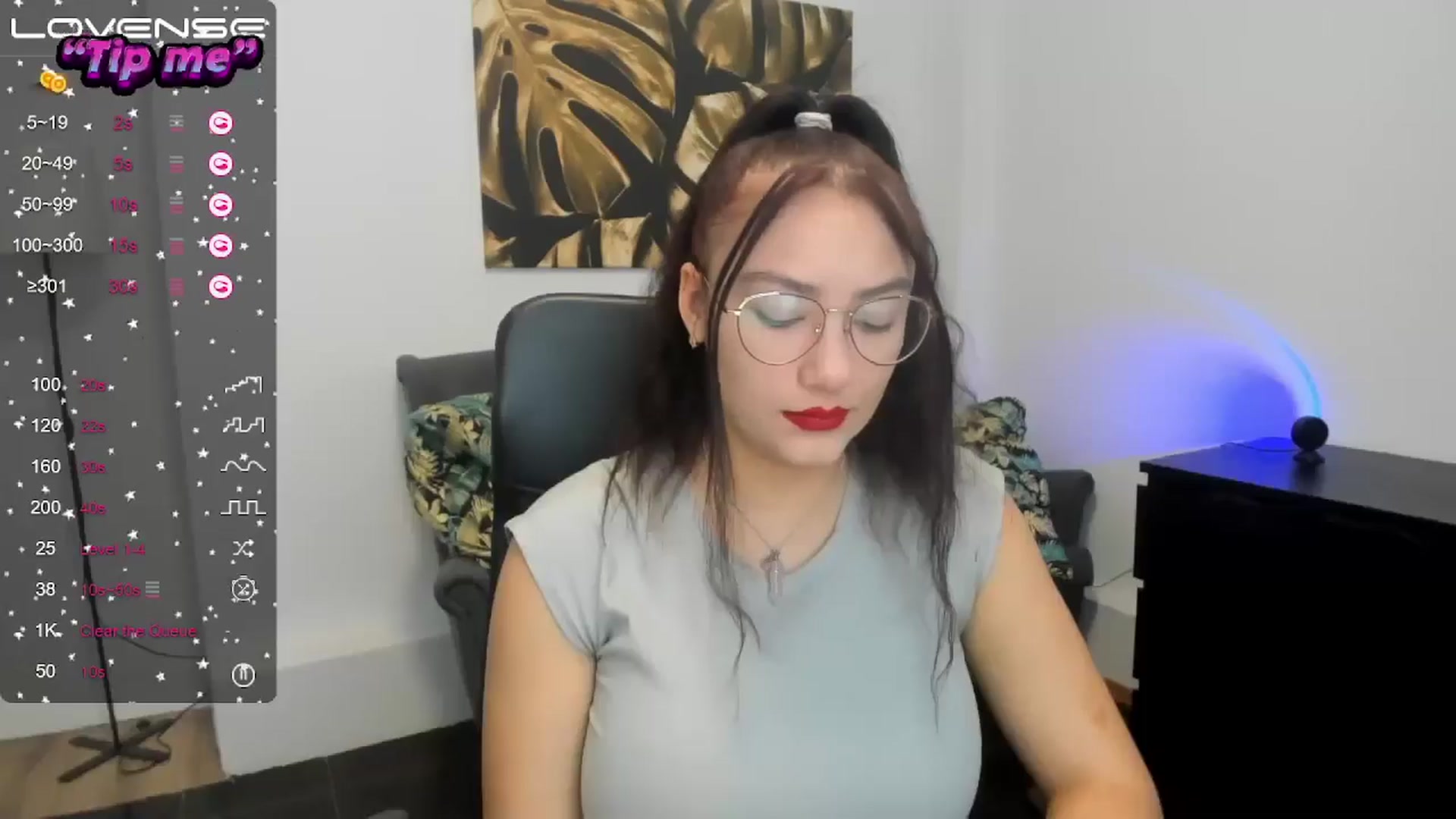 Gallery image thumbnail from SunfLowerr's myfreecams stream on, 10/20/2024, 13:19 image 2 of 20