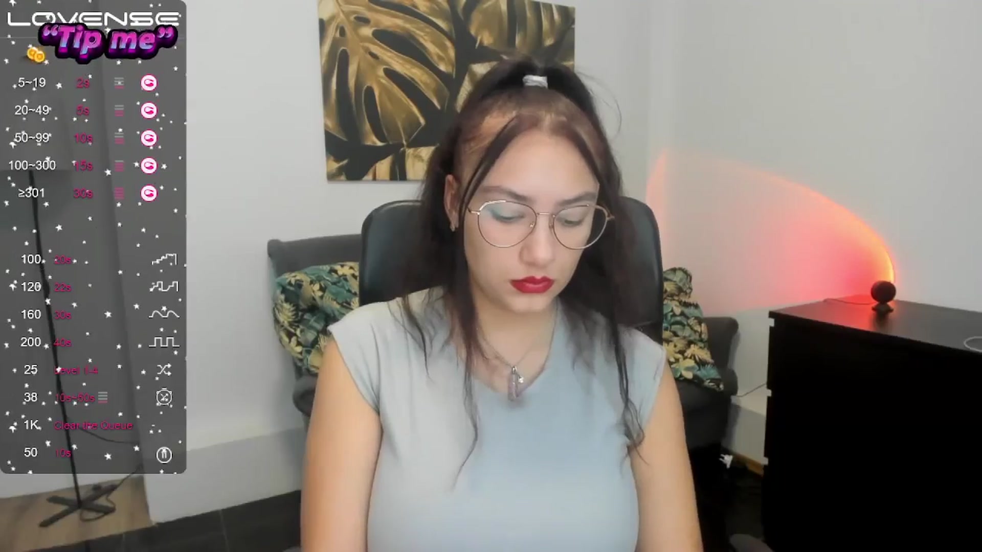 Gallery image thumbnail from SunfLowerr's myfreecams stream on, 10/20/2024, 16:32 image 14 of 20