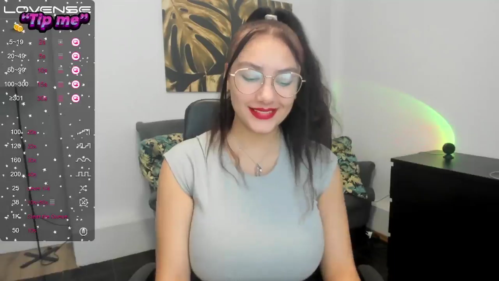 Gallery image thumbnail from SunfLowerr's myfreecams stream on, 10/20/2024, 16:32 image 4 of 20