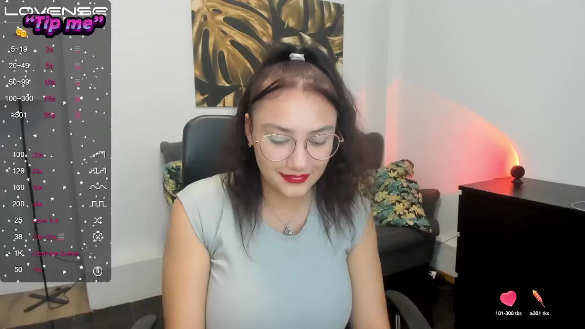 Gallery image thumbnail from SunfLowerr's myfreecams stream on, 10/20/2024, 18:02 image 1 of 20