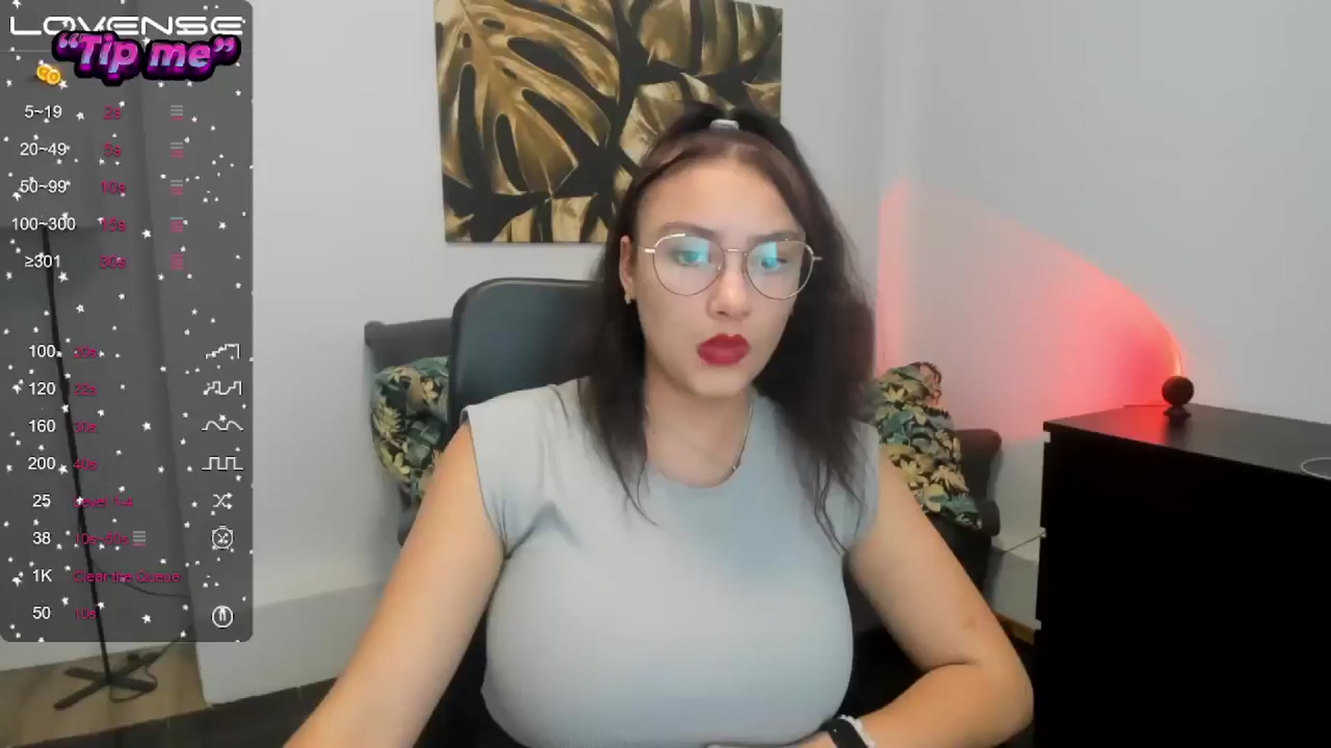 Gallery image thumbnail from SunfLowerr's myfreecams stream on, 10/20/2024, 18:02 image 16 of 20