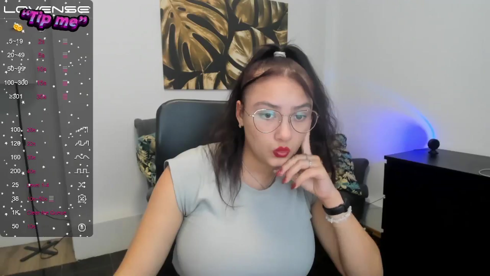 Gallery image thumbnail from SunfLowerr's myfreecams stream on, 10/20/2024, 18:02 image 19 of 20