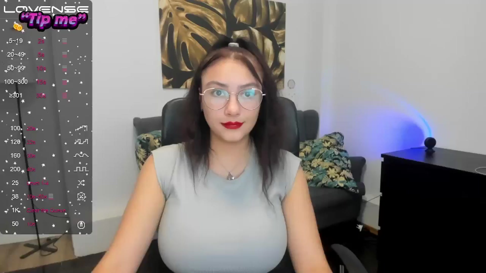 Gallery image thumbnail from SunfLowerr's myfreecams stream on, 10/20/2024, 18:02 image 11 of 20