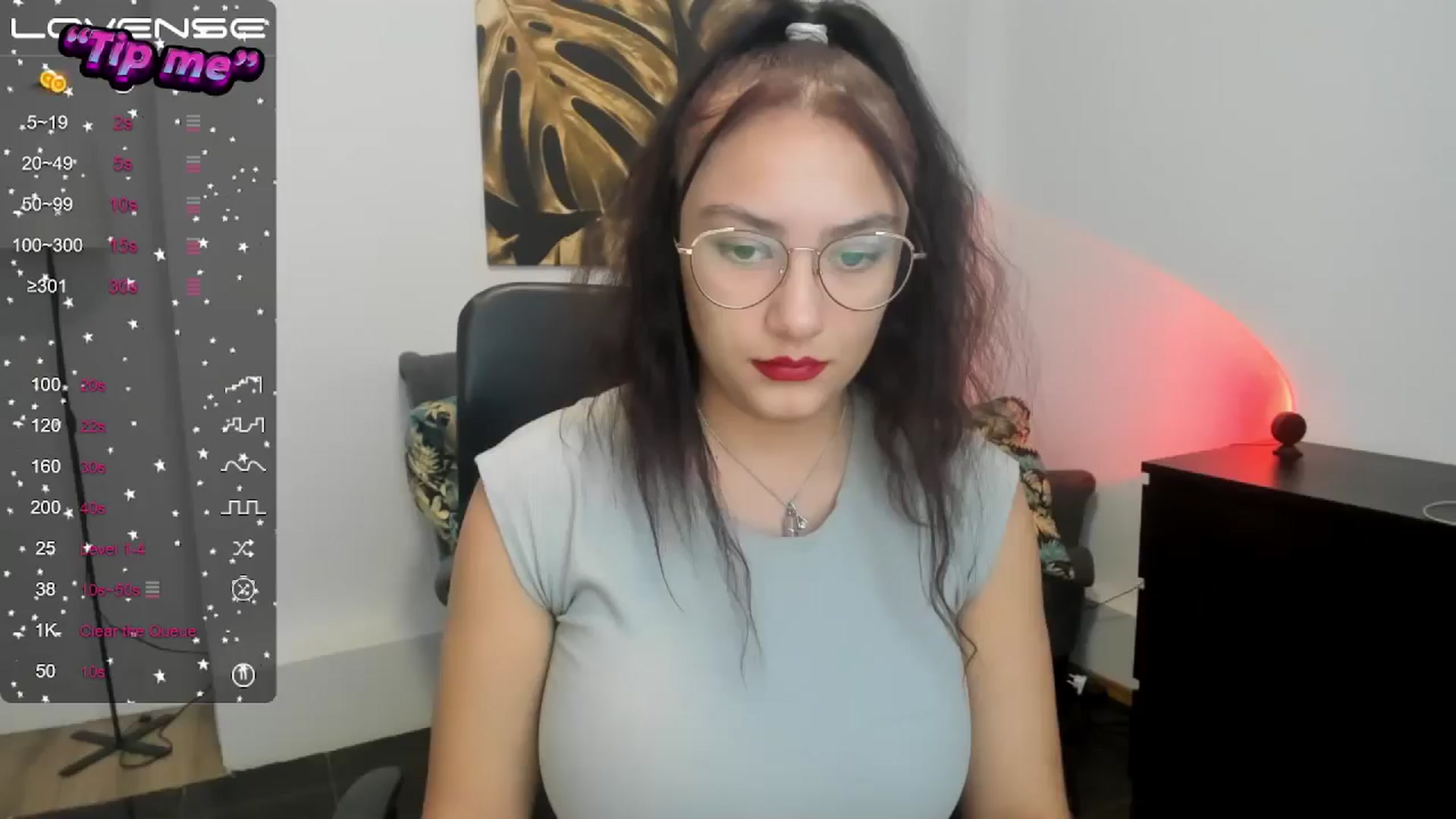 Gallery image thumbnail from SunfLowerr's myfreecams stream on, 10/20/2024, 18:02 image 14 of 20