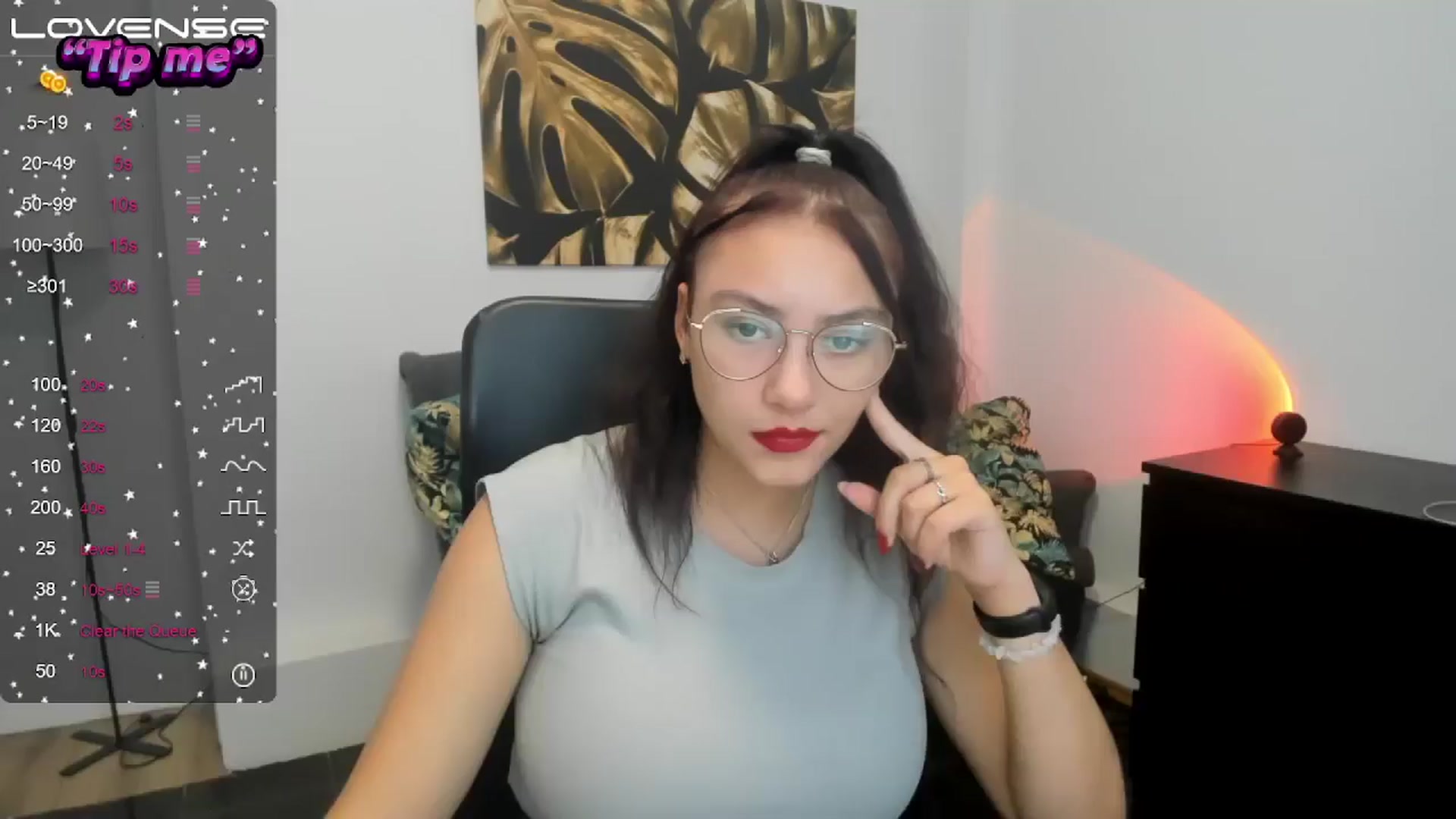 Gallery image thumbnail from SunfLowerr's myfreecams stream on, 10/20/2024, 18:02 image 18 of 20
