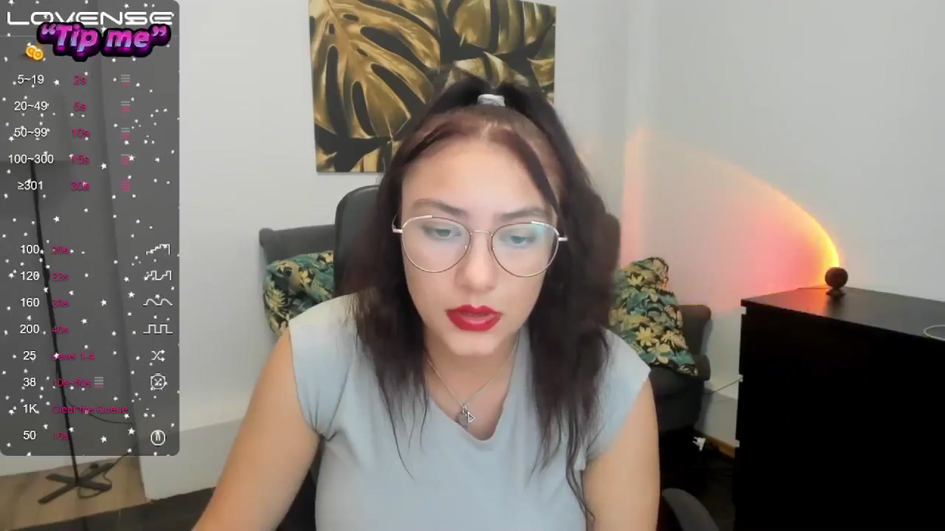 Gallery image thumbnail from SunfLowerr's myfreecams stream on, 10/20/2024, 18:02 image 10 of 20