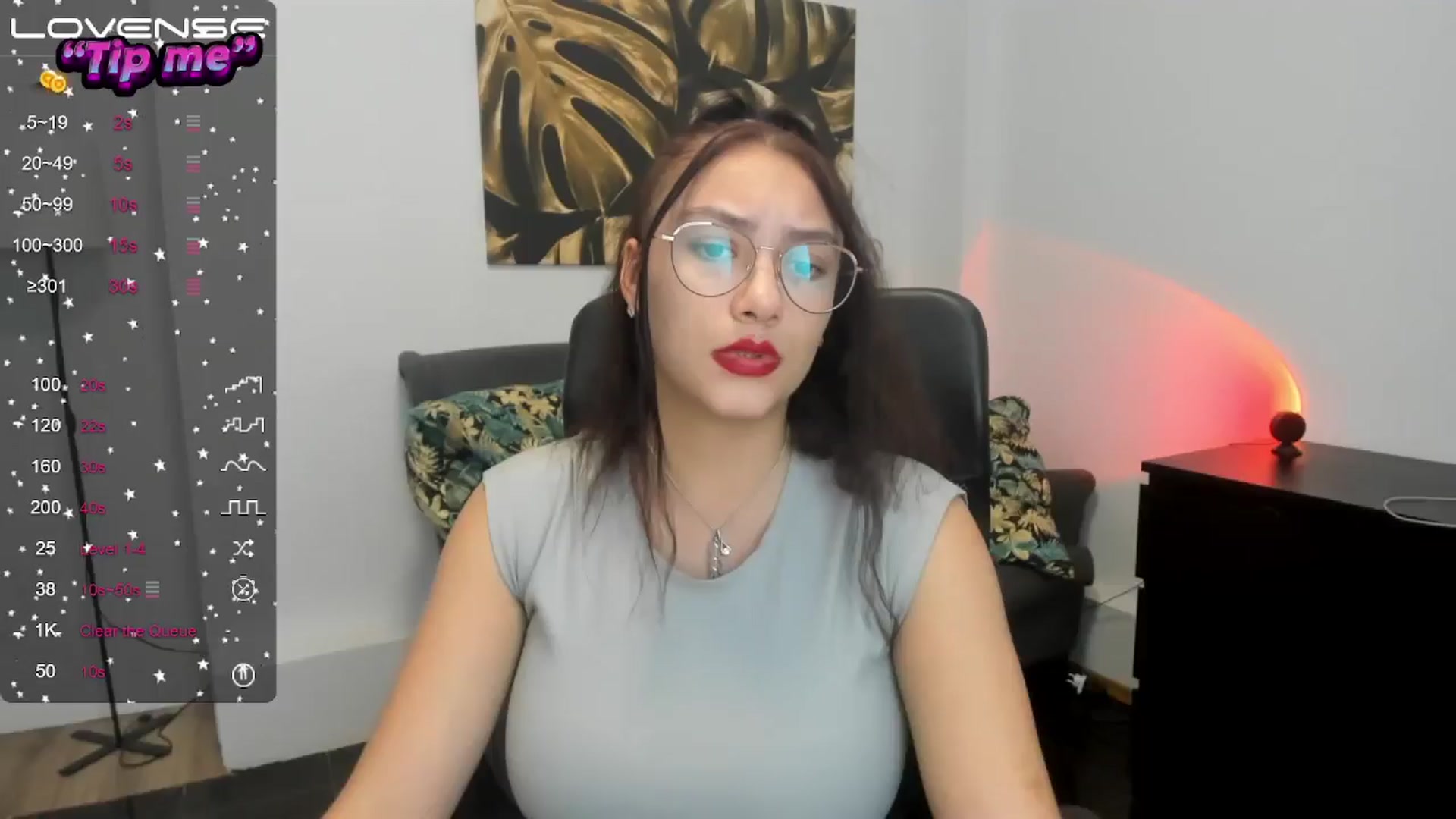 Gallery image thumbnail from SunfLowerr's myfreecams stream on, 10/20/2024, 19:08 image 14 of 20