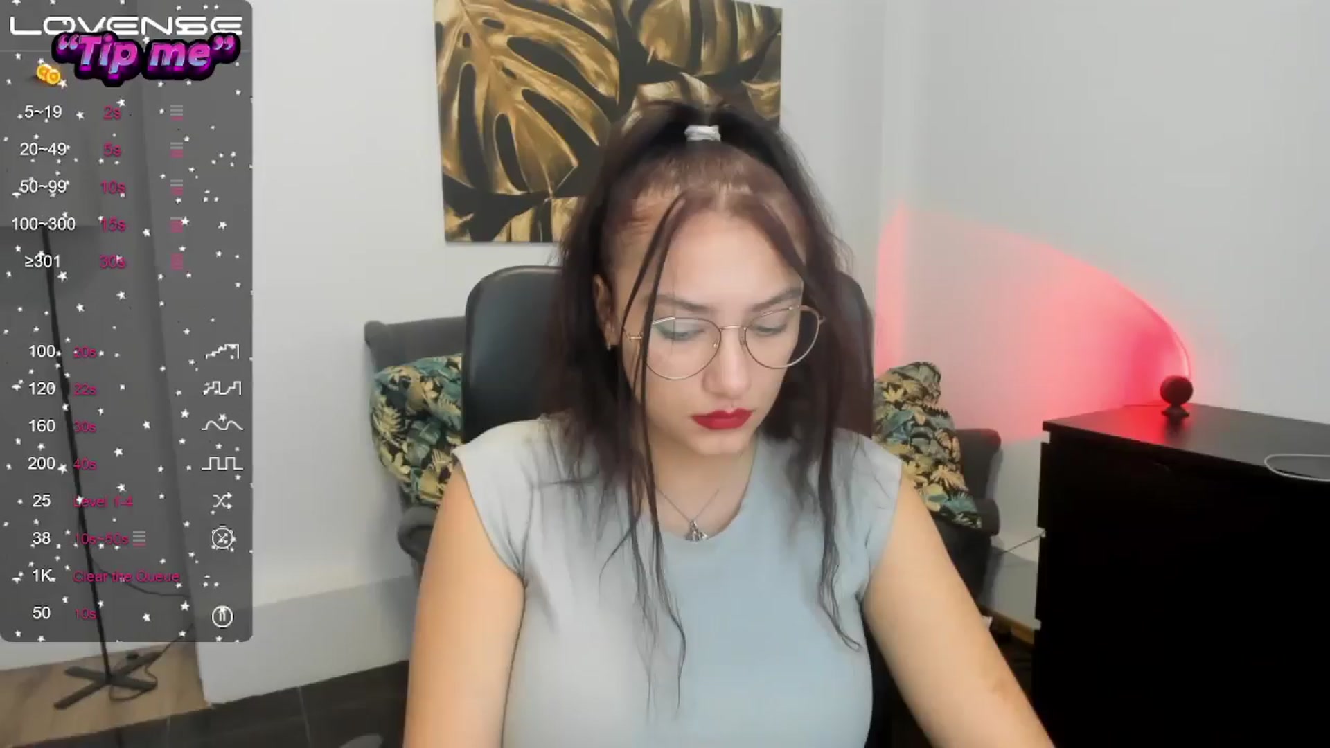 Gallery image thumbnail from SunfLowerr's myfreecams stream on, 10/20/2024, 19:58 image 1 of 20