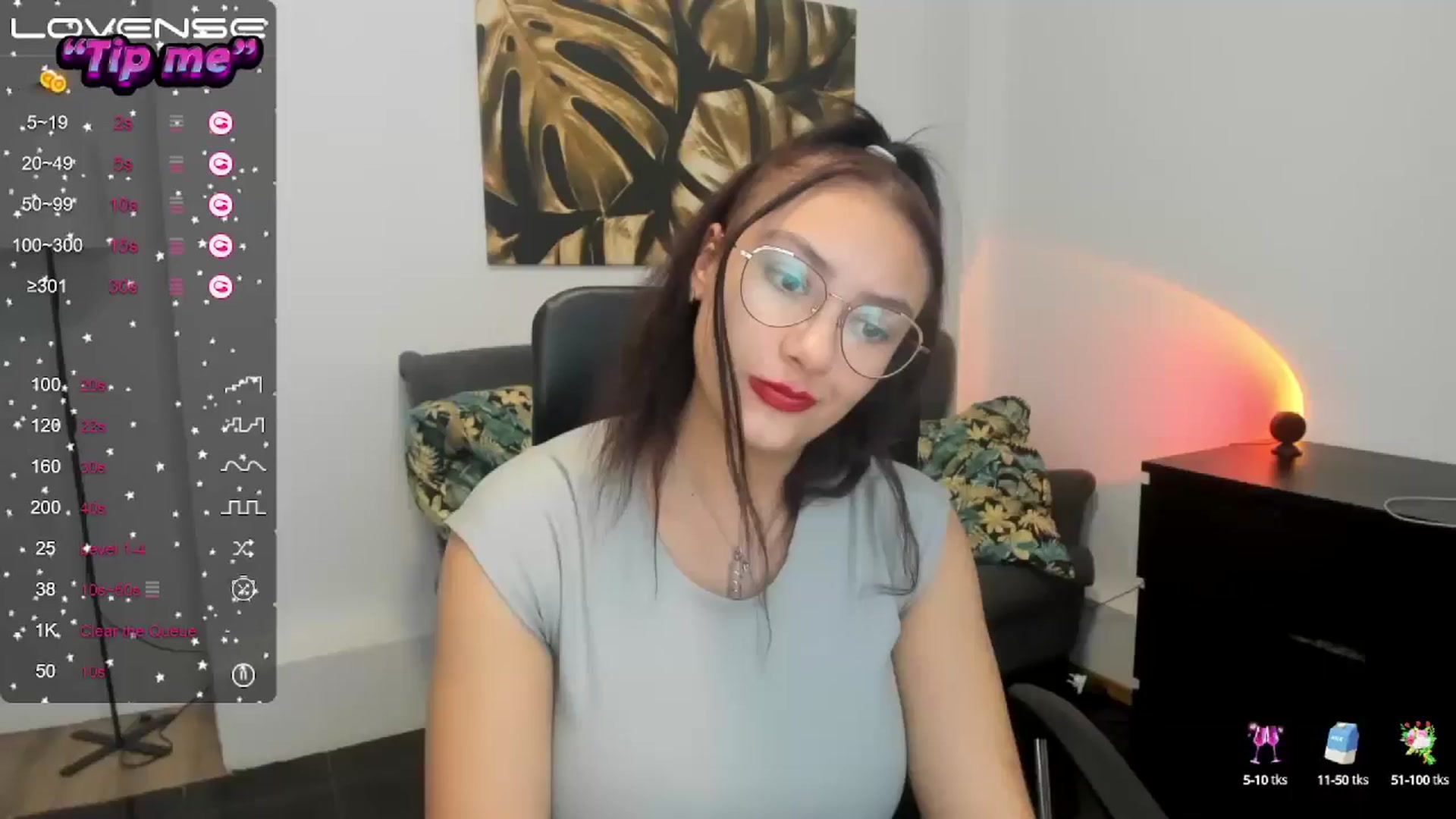 Gallery image thumbnail from SunfLowerr's myfreecams stream on, 10/20/2024, 19:58 image 8 of 20