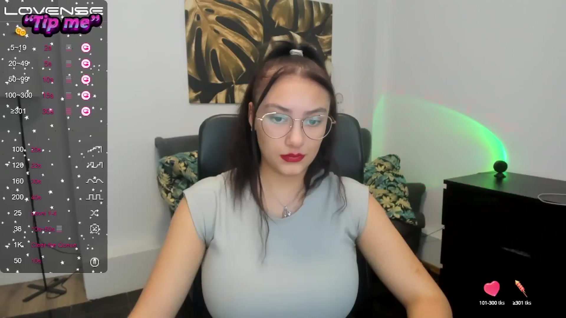 Gallery image thumbnail from SunfLowerr's myfreecams stream on, 10/20/2024, 19:58 image 9 of 20