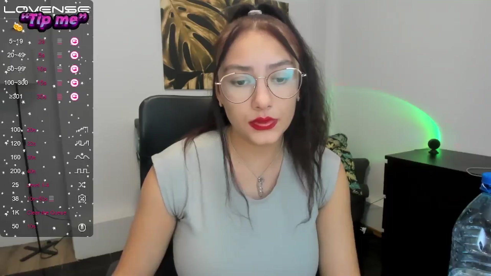 Gallery image thumbnail from SunfLowerr's myfreecams stream on, 10/20/2024, 19:58 image 17 of 20