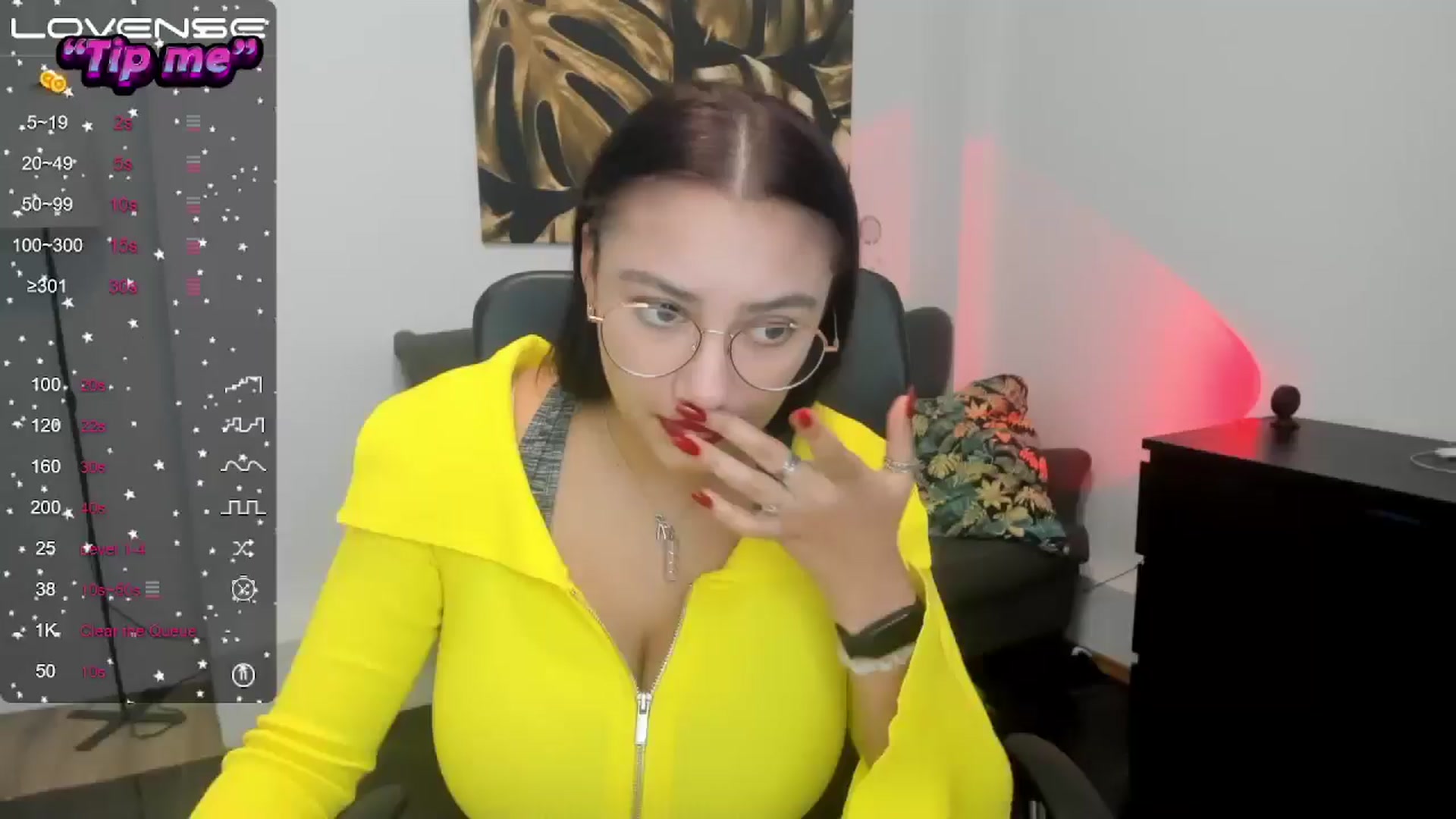Gallery image thumbnail from SunfLowerr's myfreecams stream on, 10/21/2024, 16:14 image 19 of 20