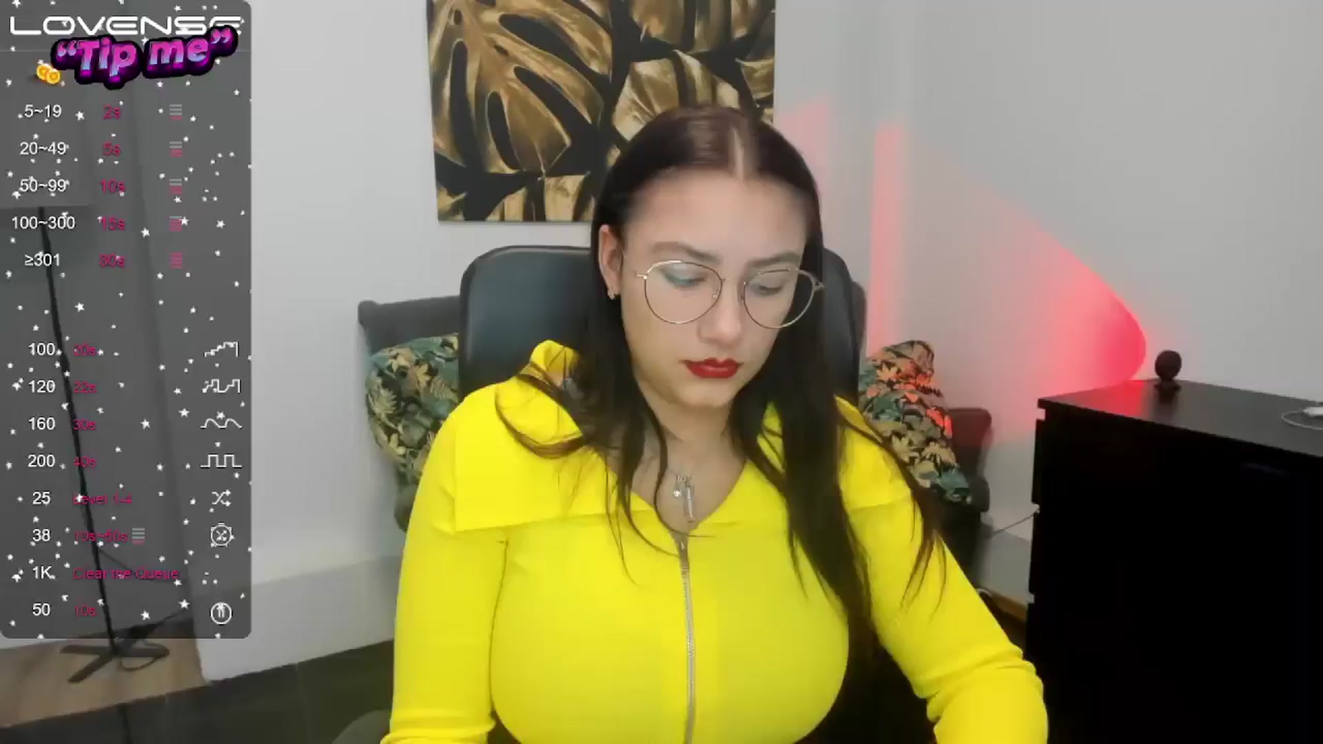 Gallery image thumbnail from SunfLowerr's myfreecams stream on, 10/21/2024, 16:14 image 10 of 20