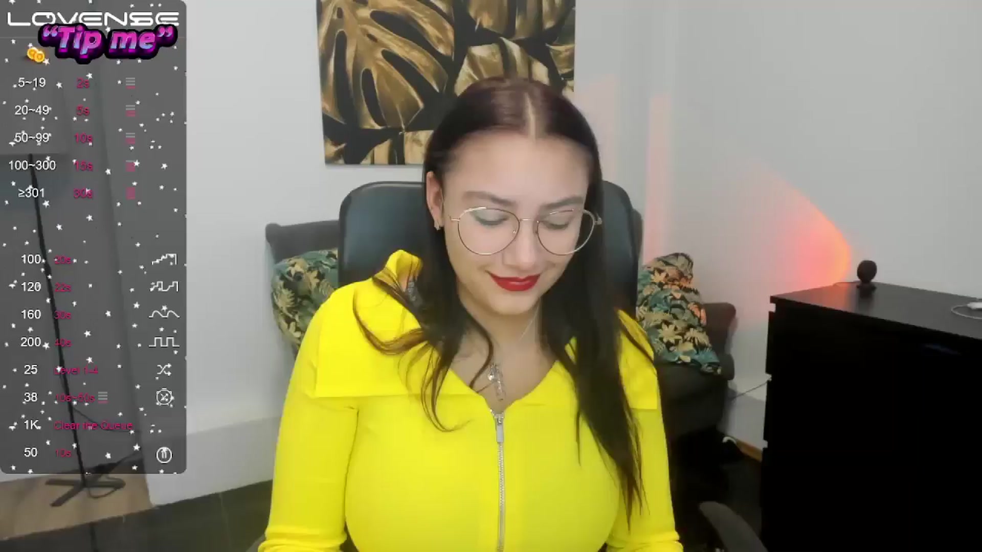 Gallery image thumbnail from SunfLowerr's myfreecams stream on, 10/21/2024, 16:14 image 11 of 20