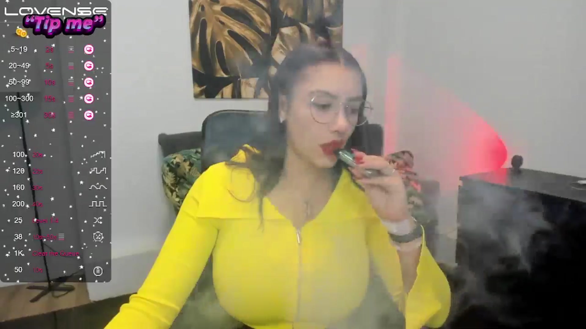 Gallery image thumbnail from SunfLowerr's myfreecams stream on, 10/21/2024, 16:14 image 2 of 20