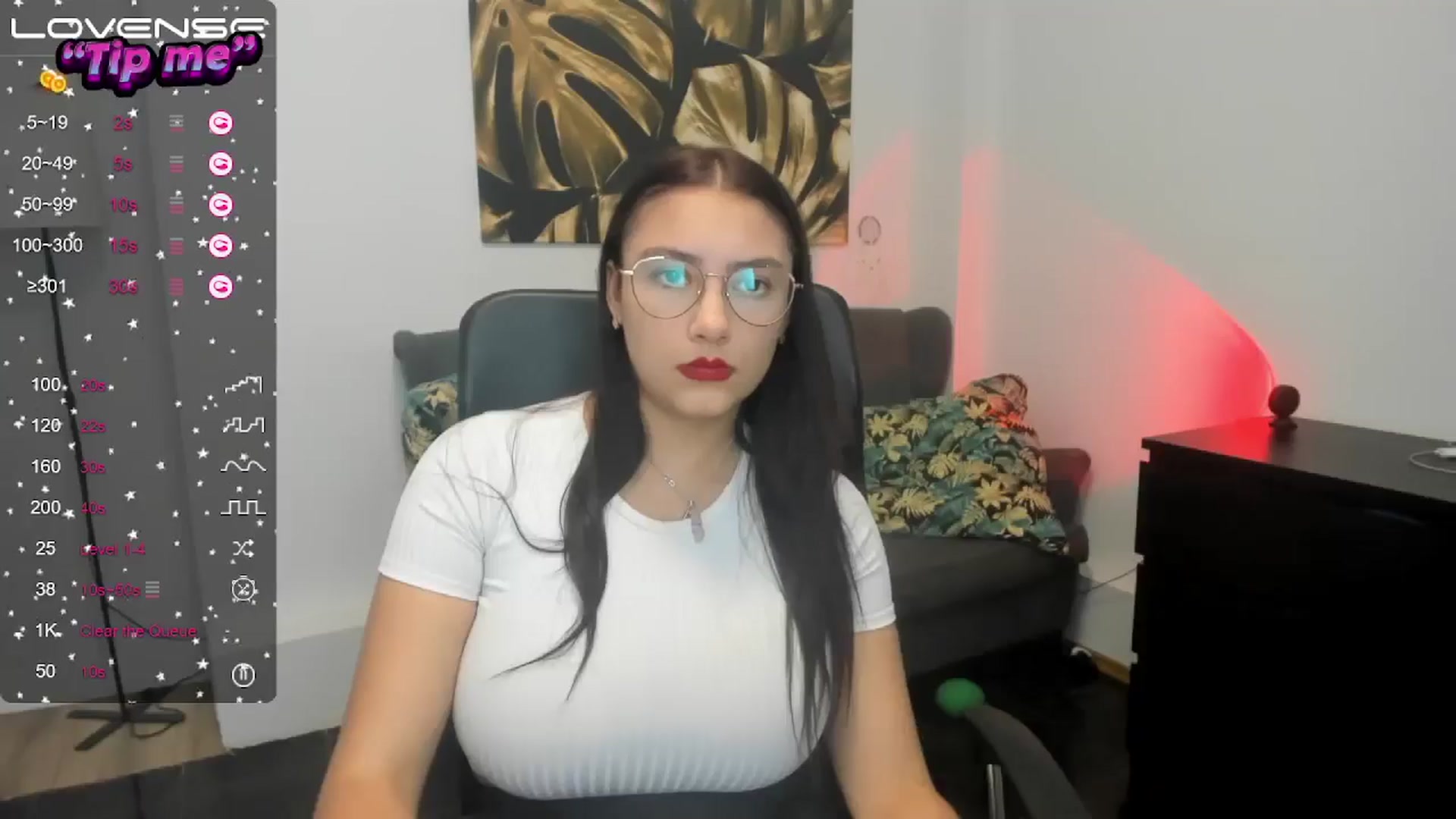 Gallery image thumbnail from SunfLowerr's myfreecams stream on, 10/21/2024, 18:05 image 11 of 20