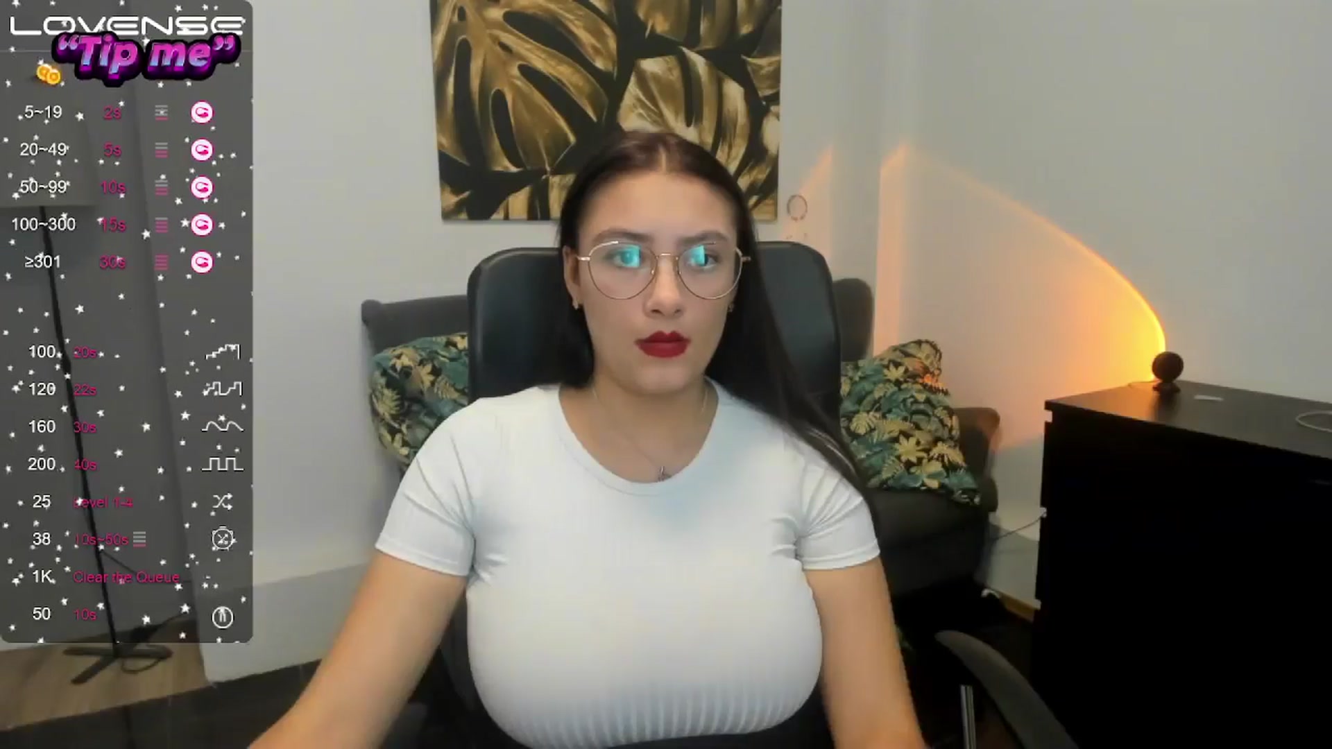 Gallery image thumbnail from SunfLowerr's myfreecams stream on, 10/21/2024, 19:14 image 17 of 20