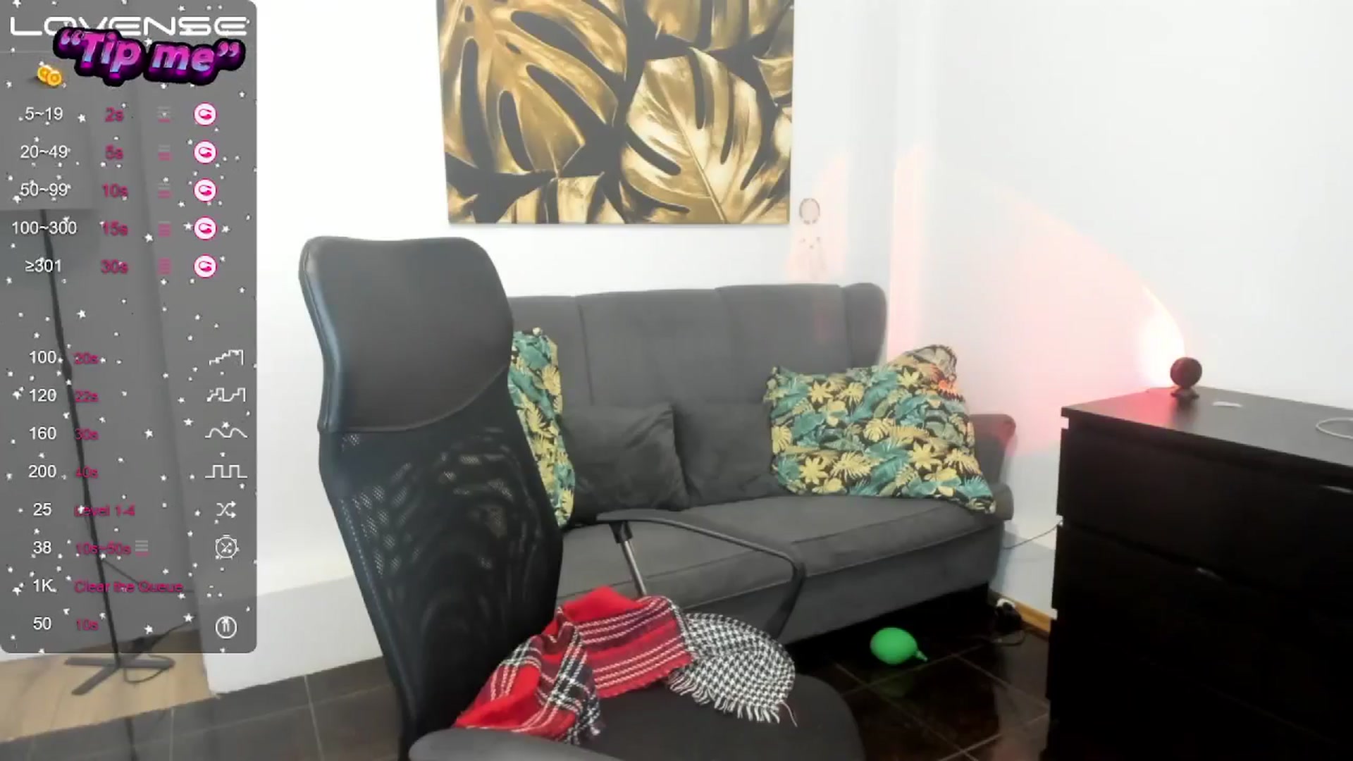 Gallery image thumbnail from SunfLowerr's myfreecams stream on, 10/21/2024, 19:14 image 9 of 20