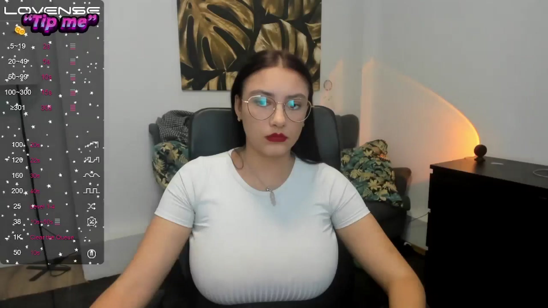 Gallery image thumbnail from SunfLowerr's myfreecams stream on, 10/21/2024, 20:14 image 18 of 20