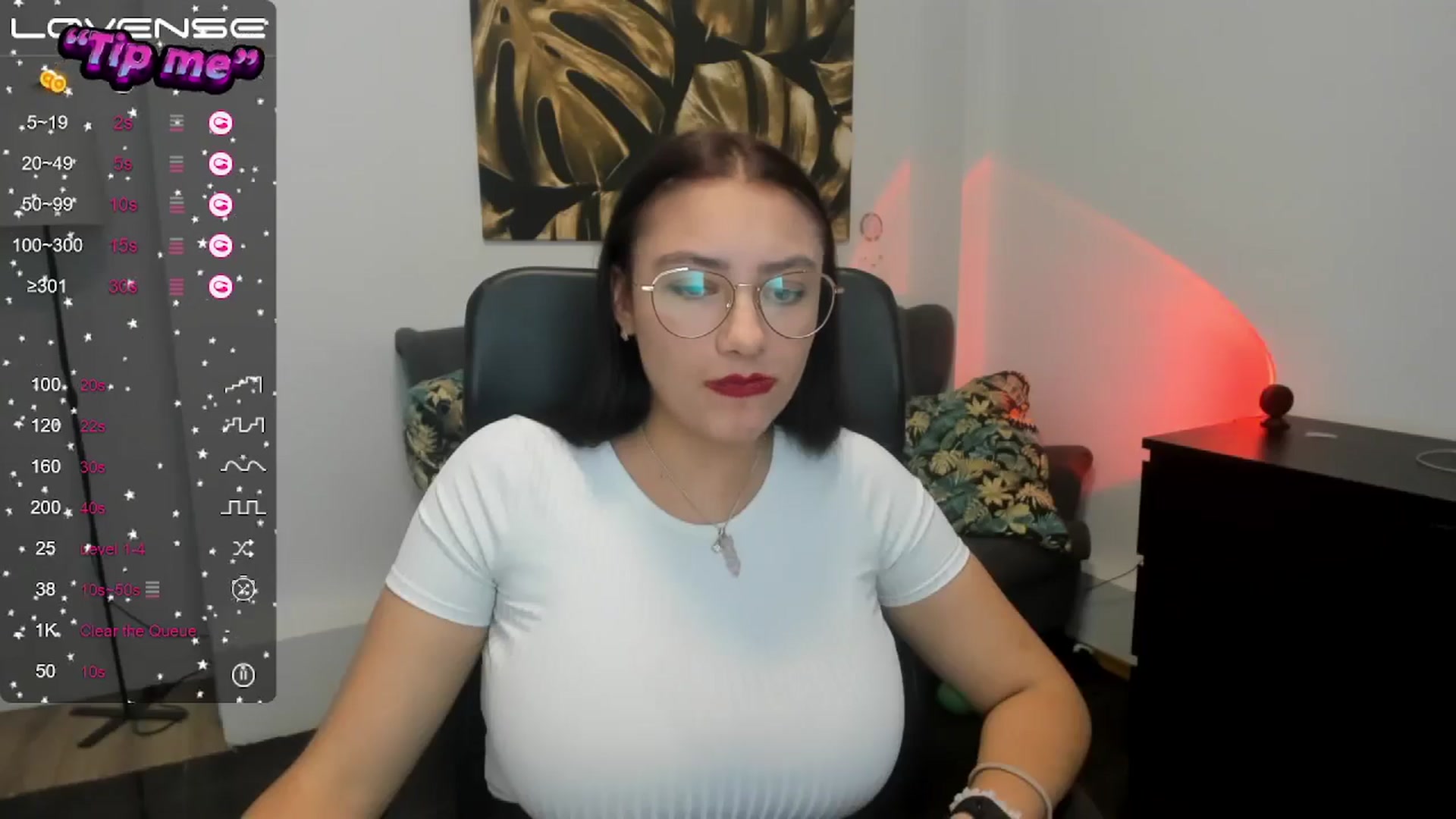 Gallery image thumbnail from SunfLowerr's myfreecams stream on, 10/21/2024, 20:14 image 5 of 20