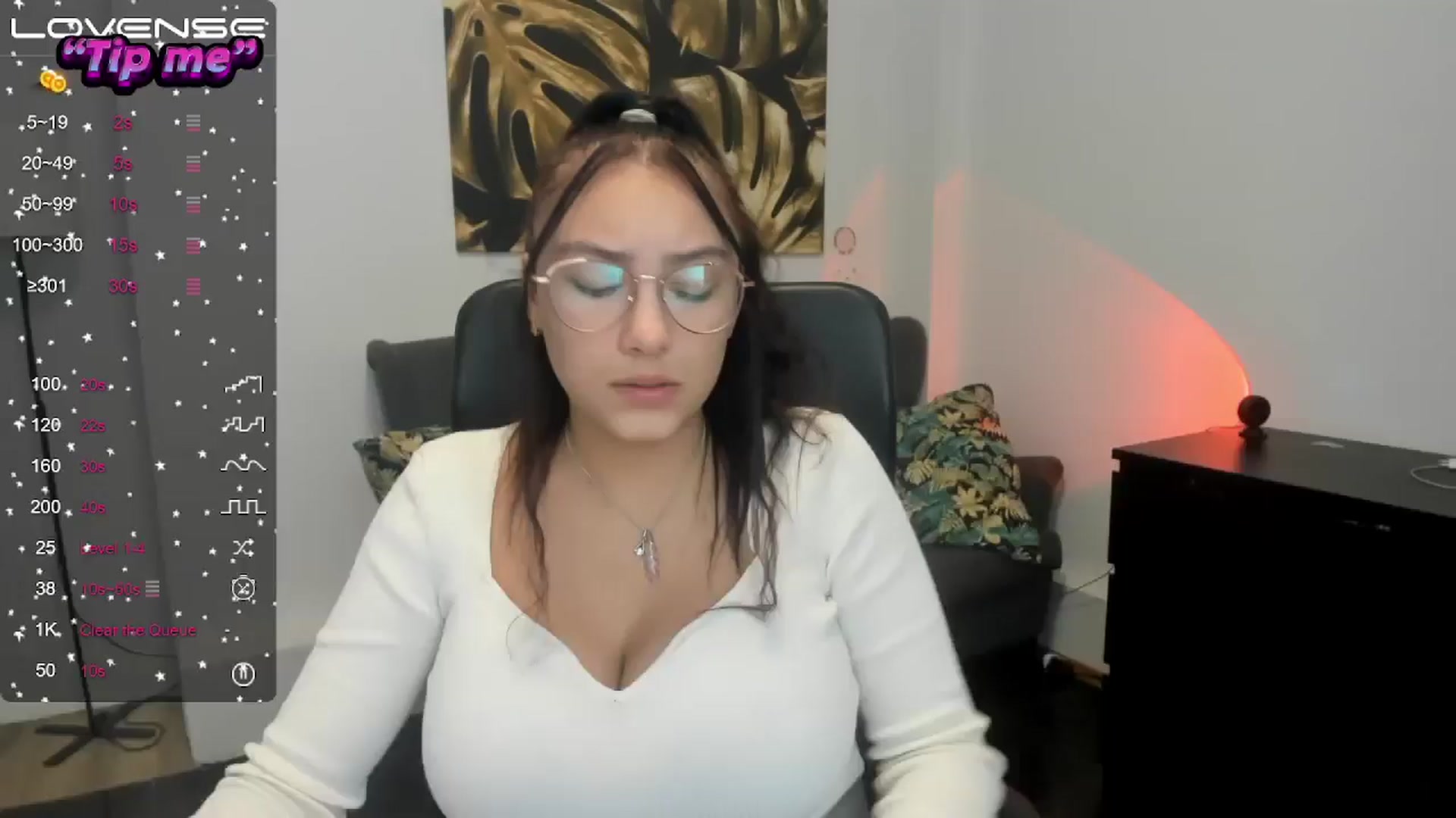 Gallery image thumbnail from SunfLowerr's myfreecams stream on, 10/22/2024, 15:00 image 18 of 20