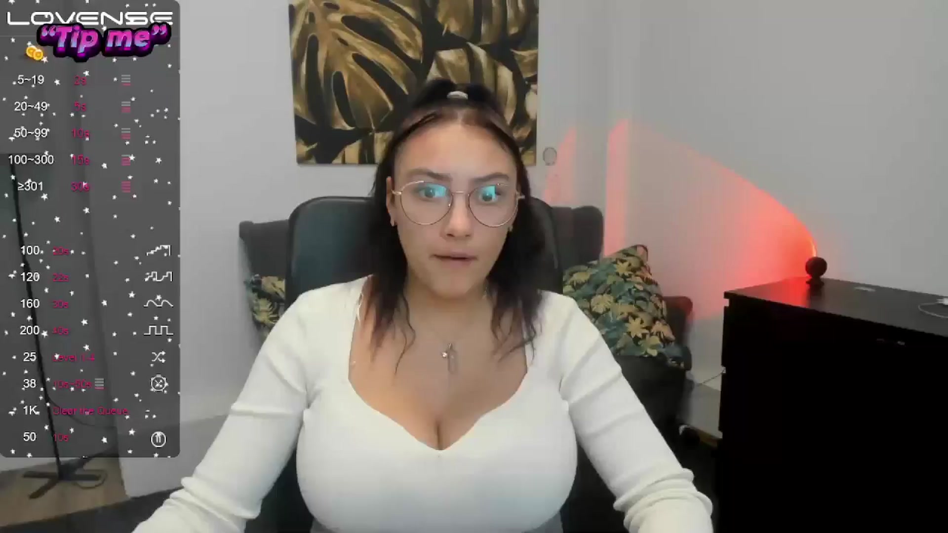 Gallery image thumbnail from SunfLowerr's myfreecams stream on, 10/22/2024, 17:35 image 20 of 20