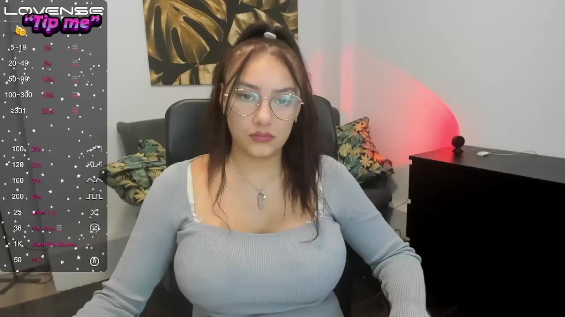 Gallery image thumbnail from SunfLowerr's myfreecams stream on, 10/24/2024, 12:50 image 12 of 20