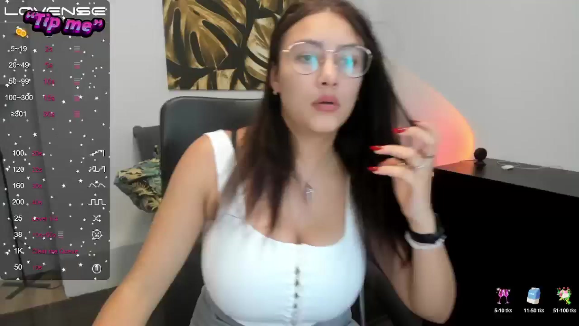 Gallery image thumbnail from SunfLowerr's myfreecams stream on, 10/24/2024, 17:05 image 18 of 20