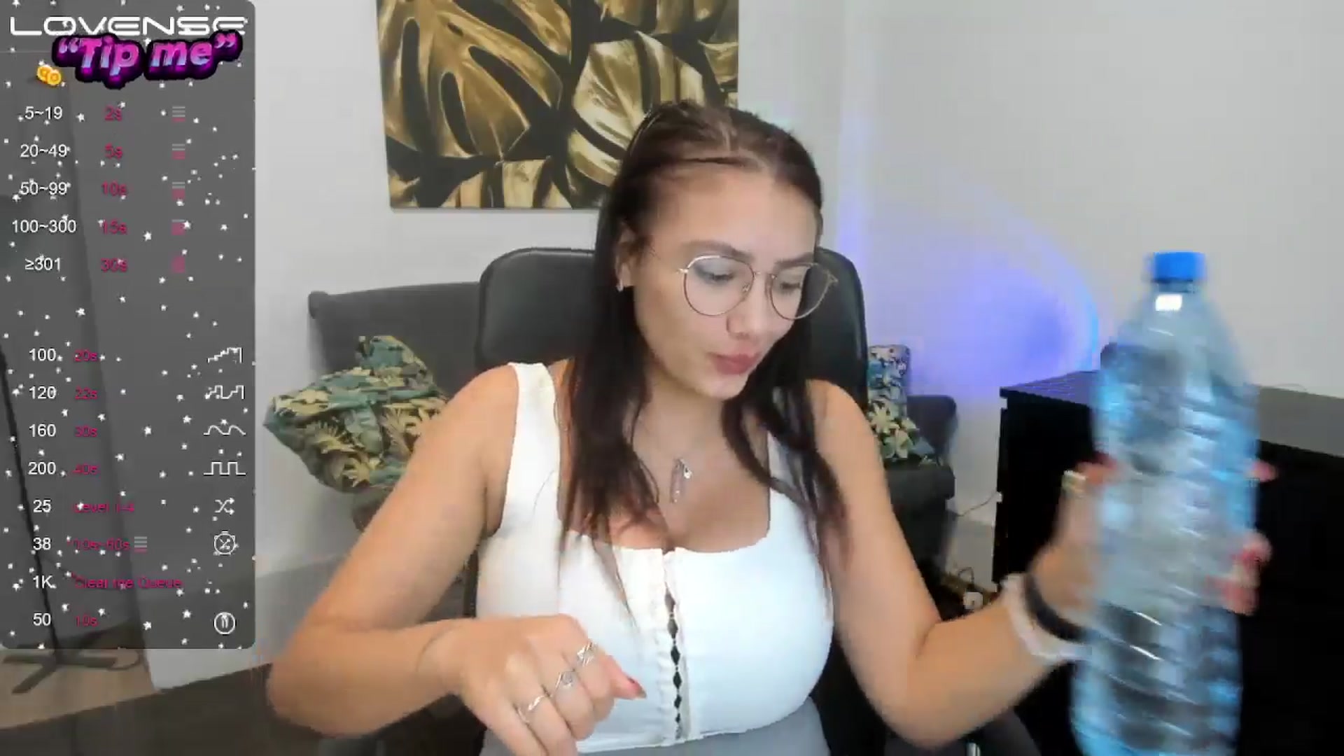 Gallery image thumbnail from SunfLowerr's myfreecams stream on, 10/24/2024, 17:44 image 2 of 20