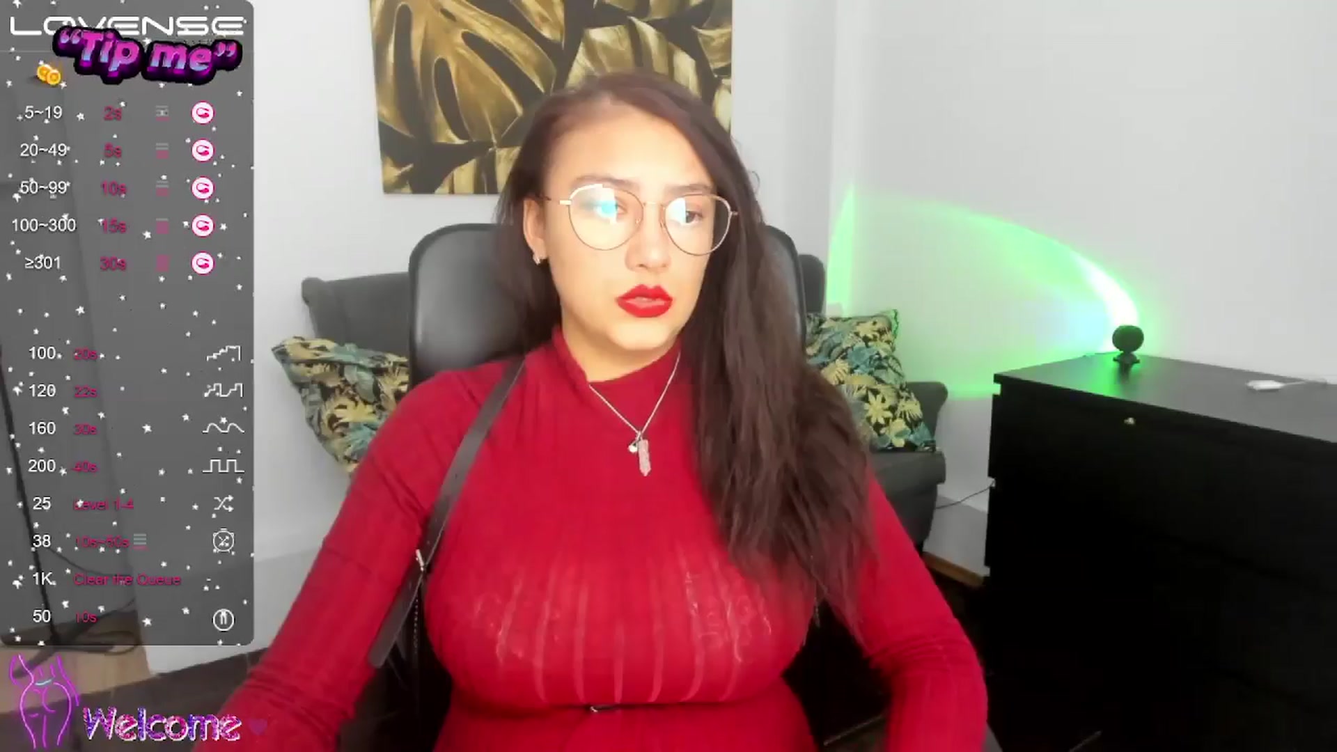 Gallery image thumbnail from SunfLowerr's myfreecams stream on, 10/25/2024, 17:33 image 11 of 20