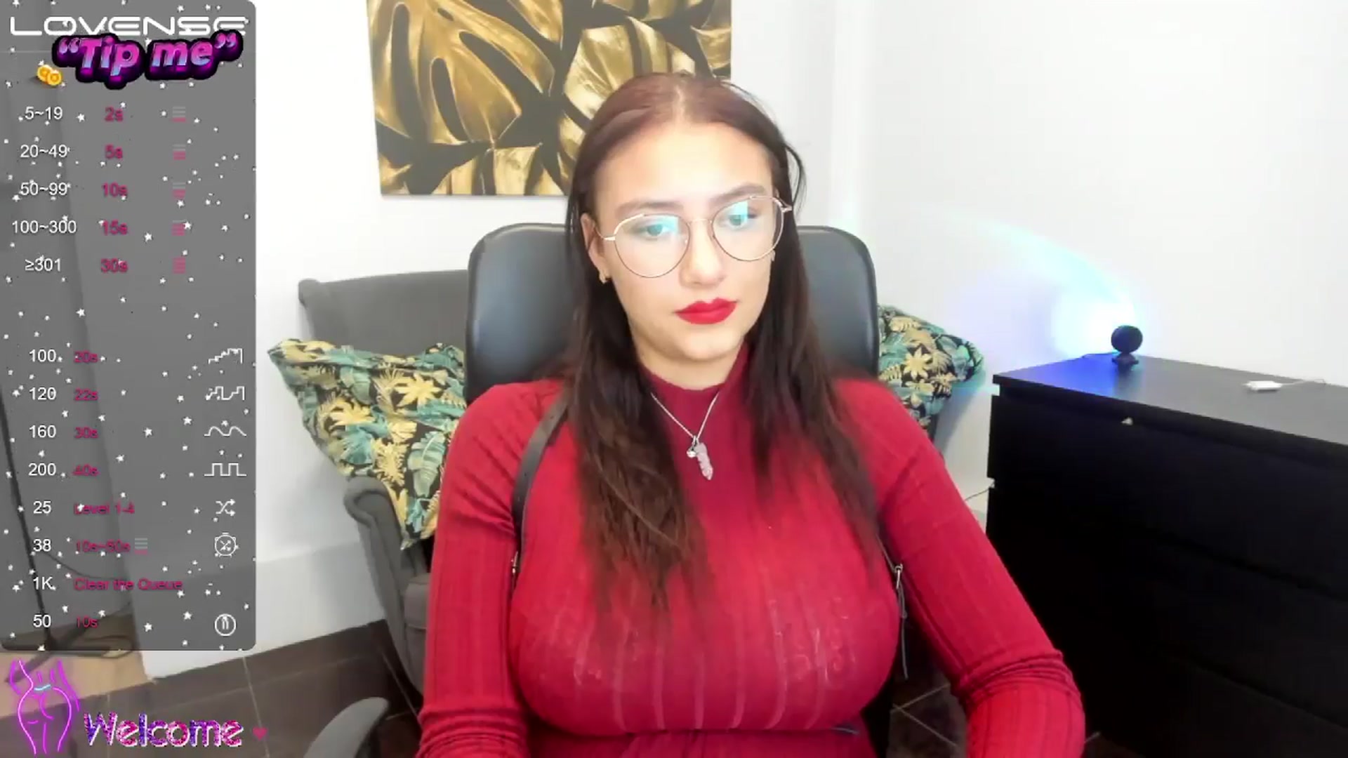 Gallery image thumbnail from SunfLowerr's myfreecams stream on, 10/25/2024, 19:50 image 6 of 20
