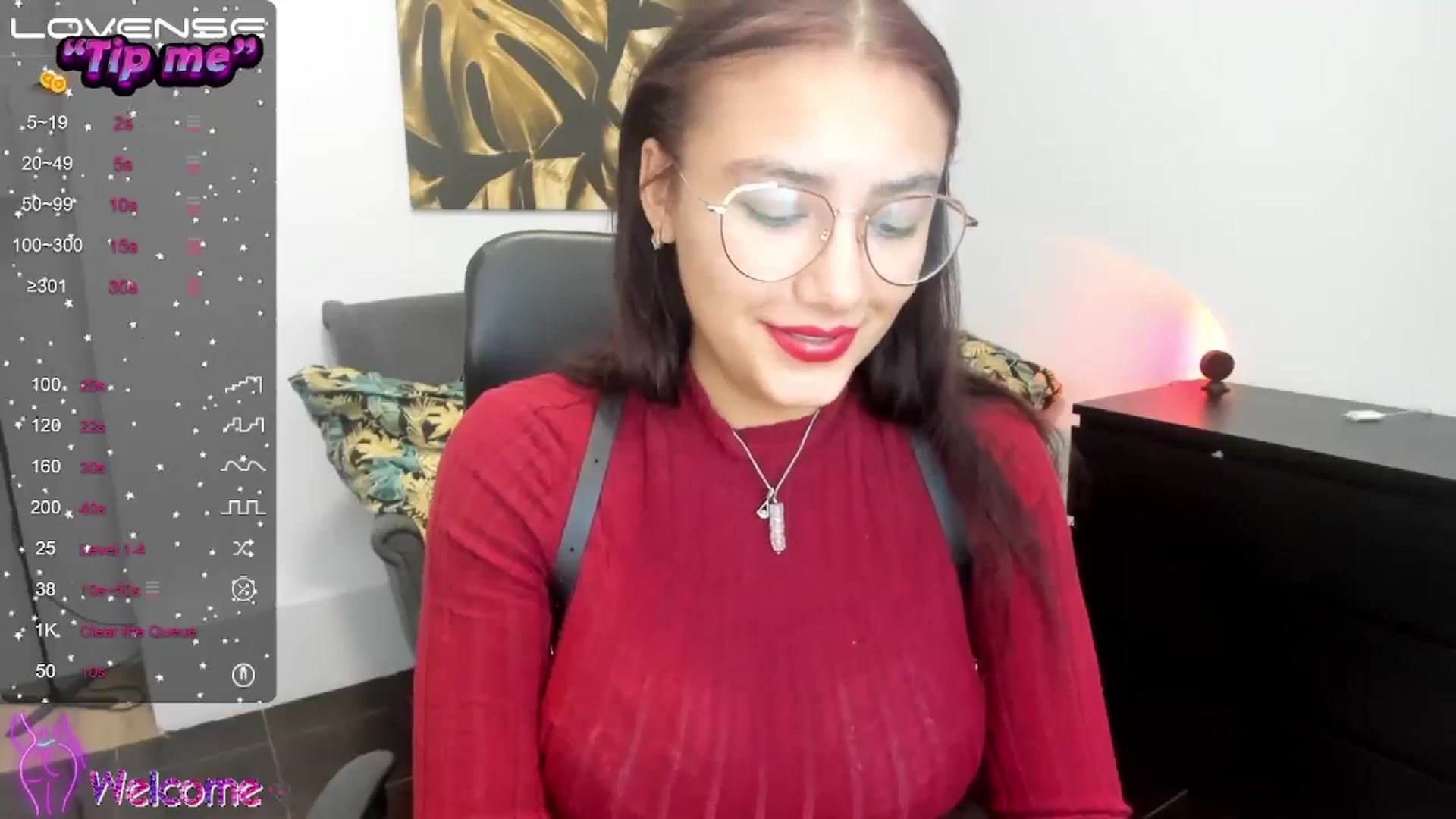 Gallery image thumbnail from SunfLowerr's myfreecams stream on, 10/25/2024, 19:50 image 16 of 20