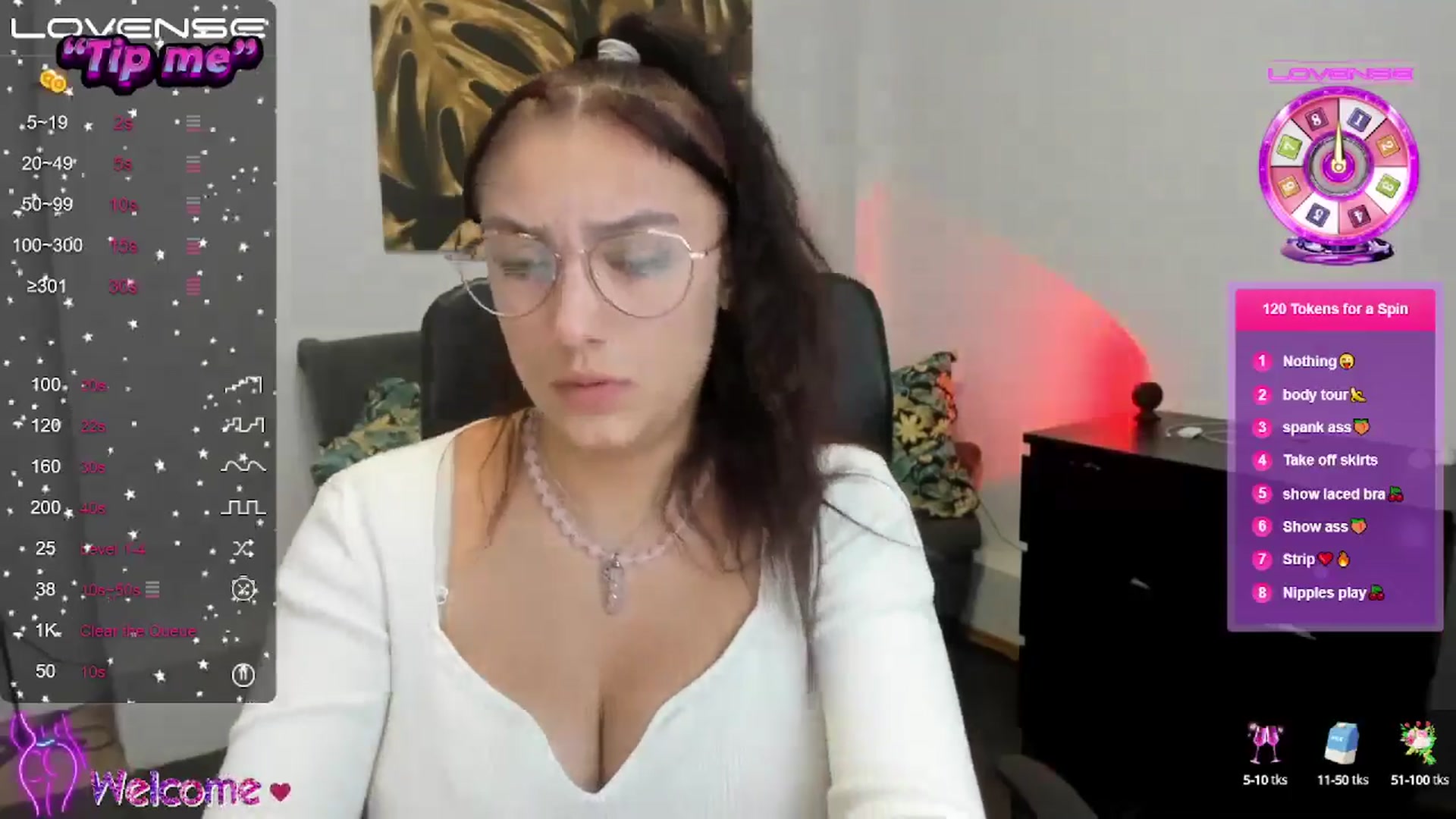 Gallery image thumbnail from SunfLowerr's myfreecams stream on, 10/28/2024, 14:36 image 17 of 20