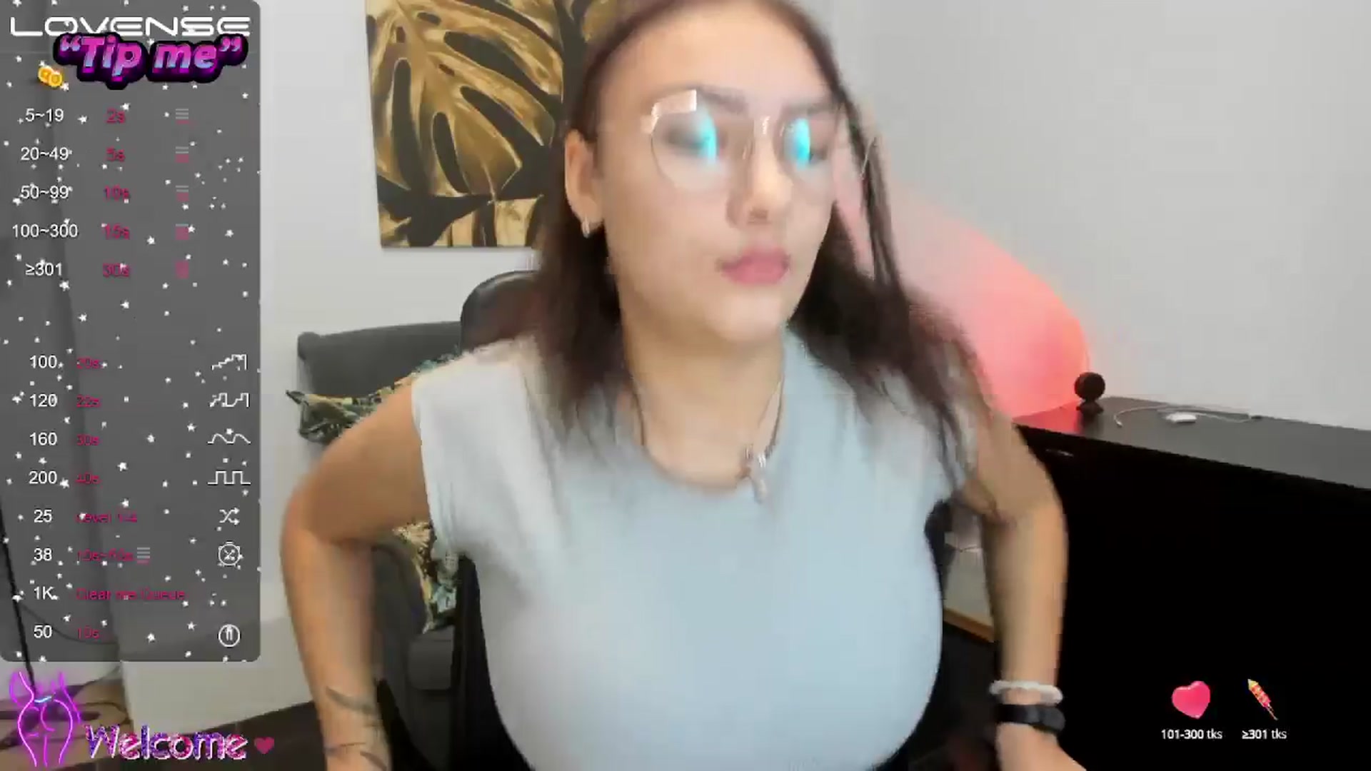 Gallery image thumbnail from SunfLowerr's myfreecams stream on, 10/29/2024, 14:34 image 20 of 20