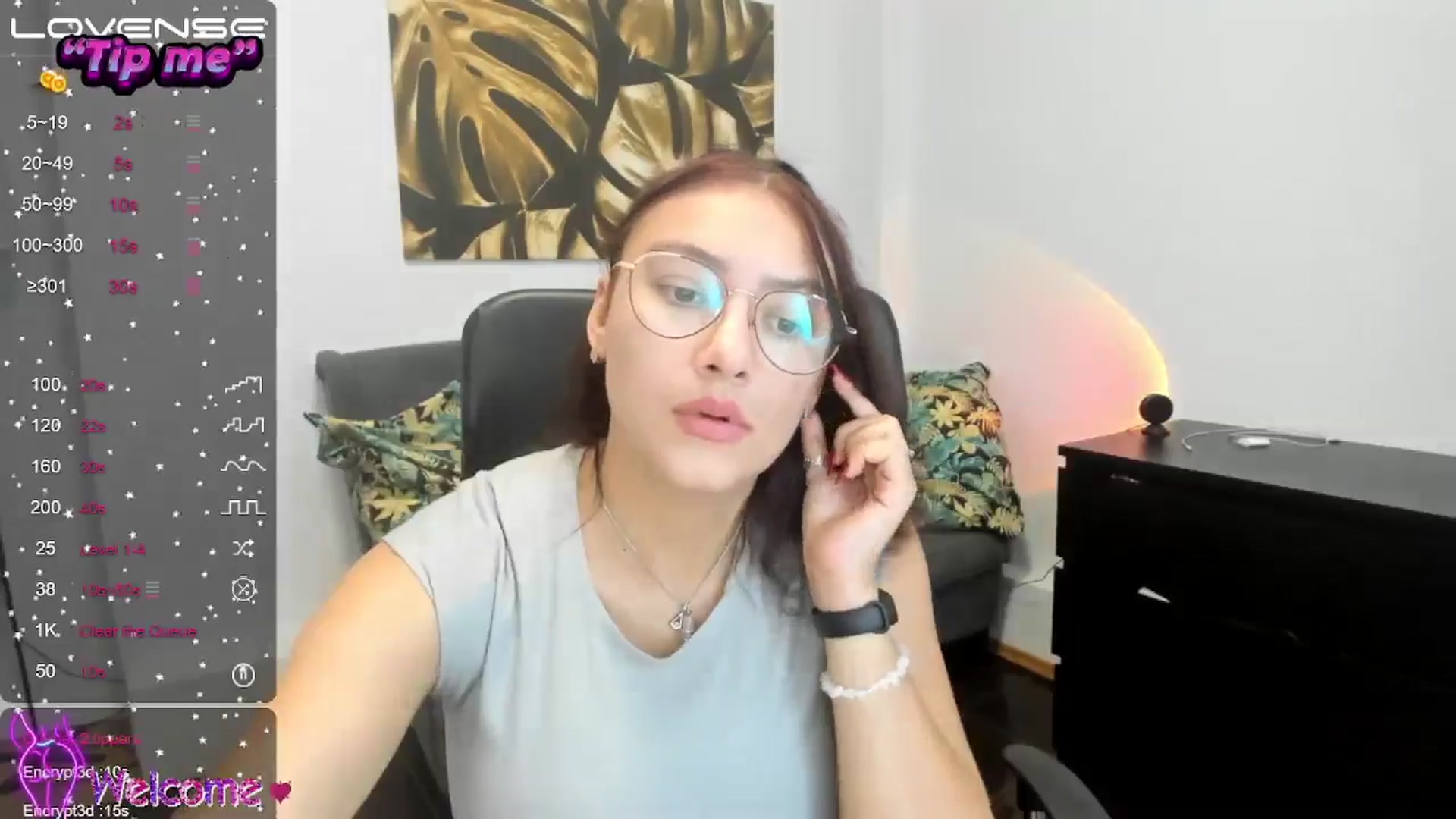 Gallery image thumbnail from SunfLowerr's myfreecams stream on, 10/29/2024, 16:48 image 13 of 20