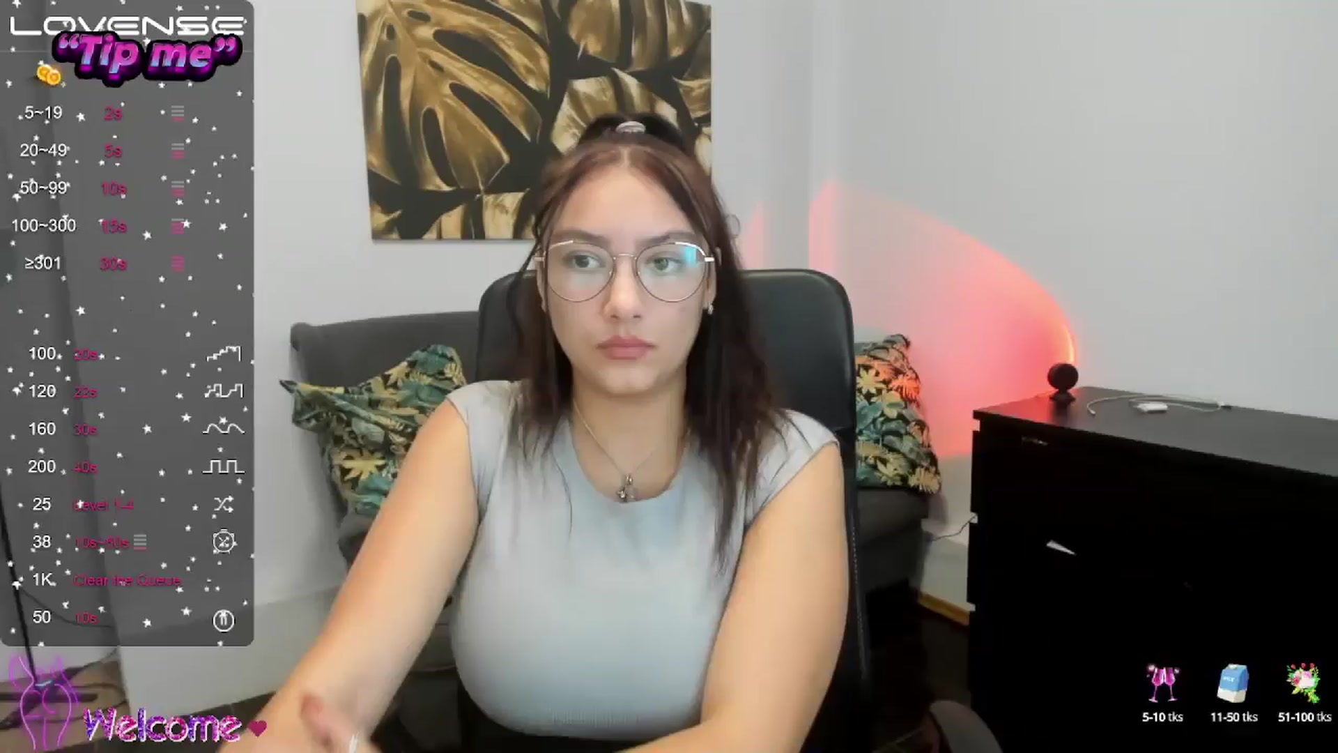 Gallery image thumbnail from SunfLowerr's myfreecams stream on, 10/29/2024, 16:48 image 2 of 20