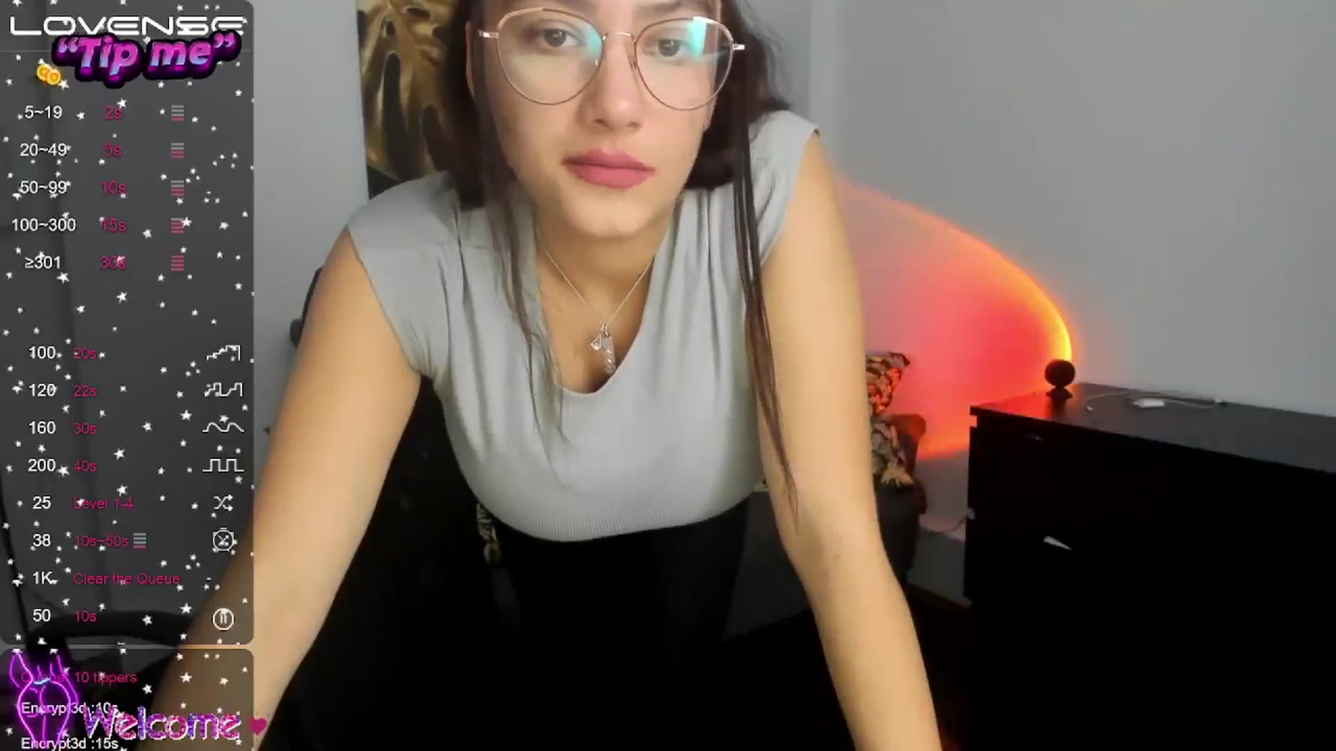 Gallery image thumbnail from SunfLowerr's myfreecams stream on, 10/29/2024, 18:08 image 2 of 20