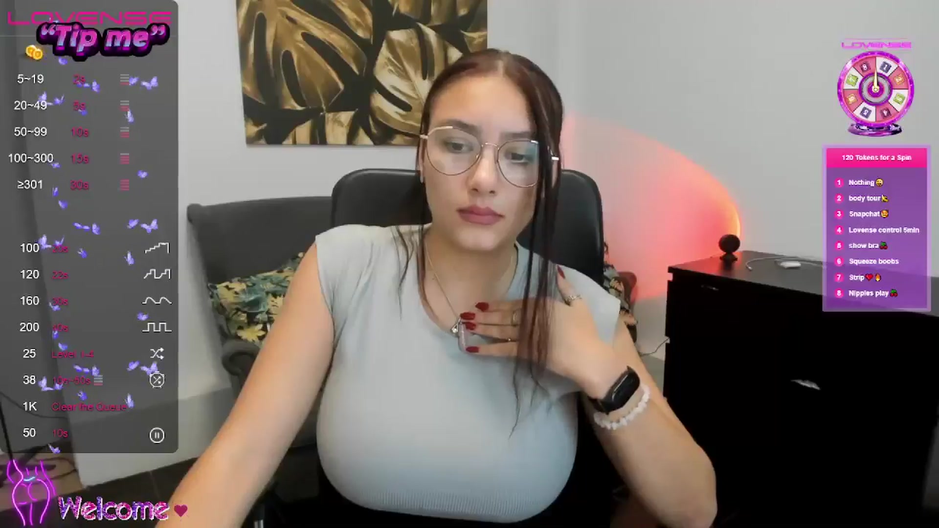 Gallery image thumbnail from SunfLowerr's myfreecams stream on, 10/29/2024, 20:50 image 17 of 20