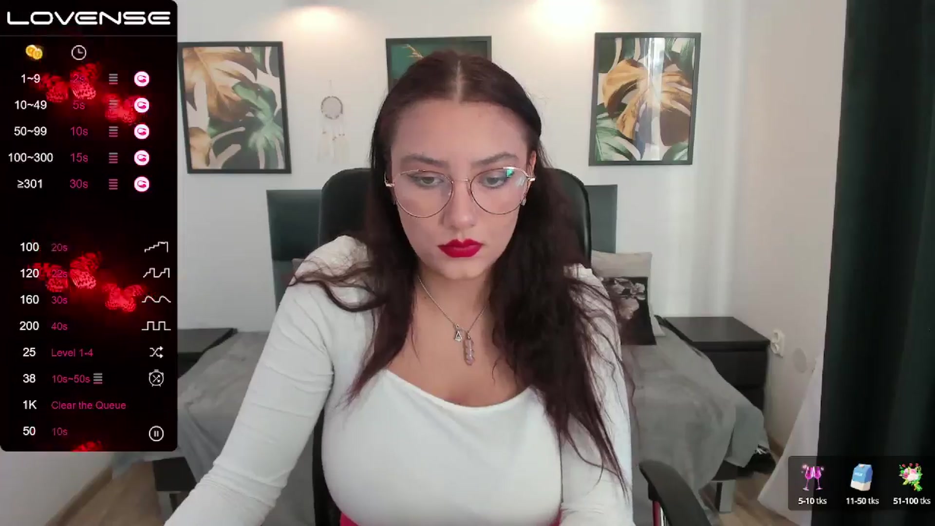 Gallery image thumbnail from SunfLowerr's myfreecams stream on, 11/02/2024, 14:45 image 11 of 20